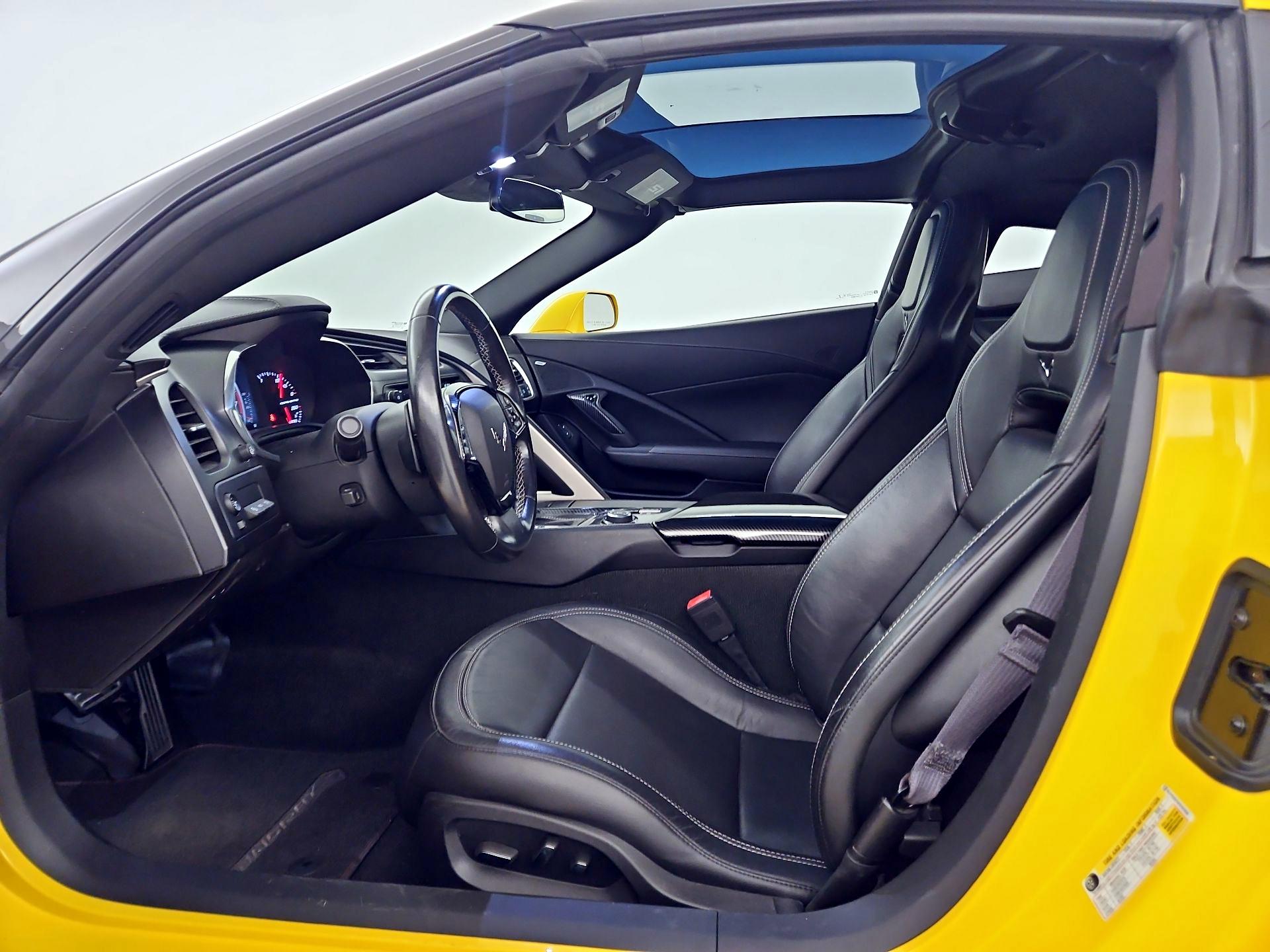 Thumbnail: 2015 Chevrolet Corvette - 9