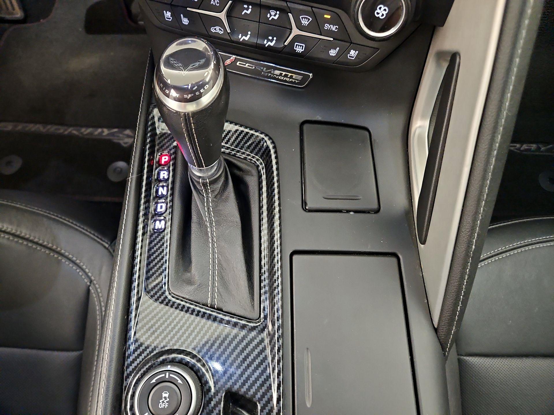Thumbnail: 2015 Chevrolet Corvette - 16