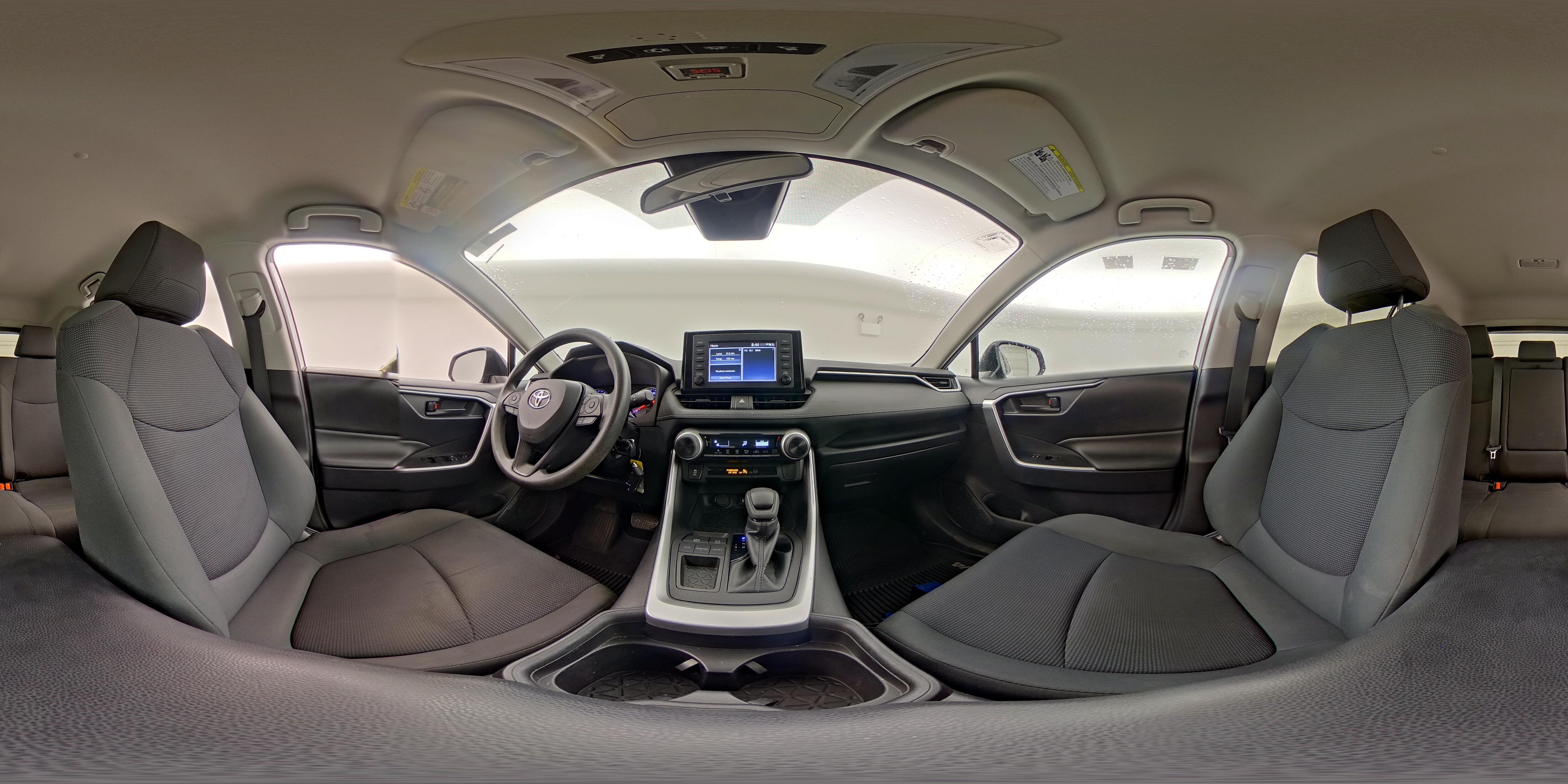 2019 Toyota RAV4 LE - Photo 24