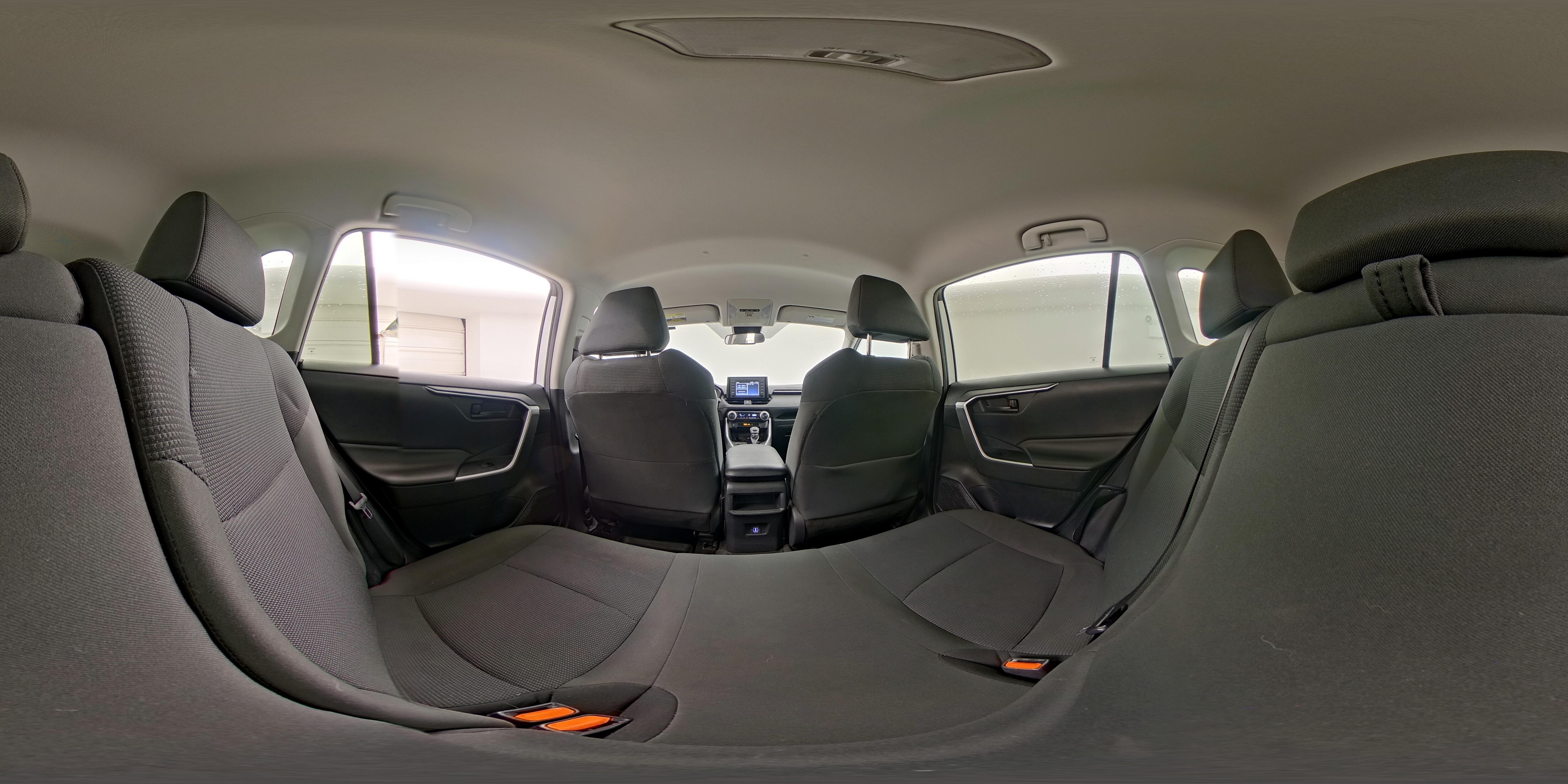 2019 Toyota RAV4 LE - Photo 25
