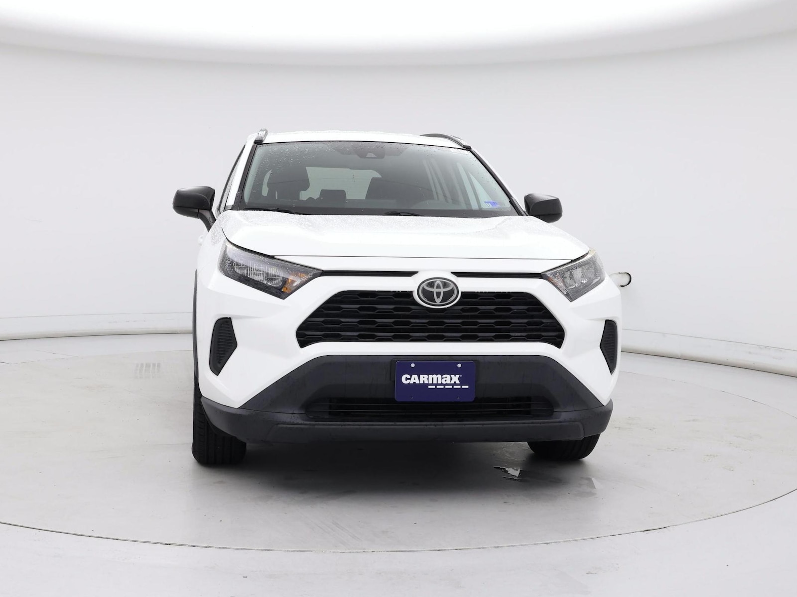 2019 Toyota RAV4 LE - Photo 6