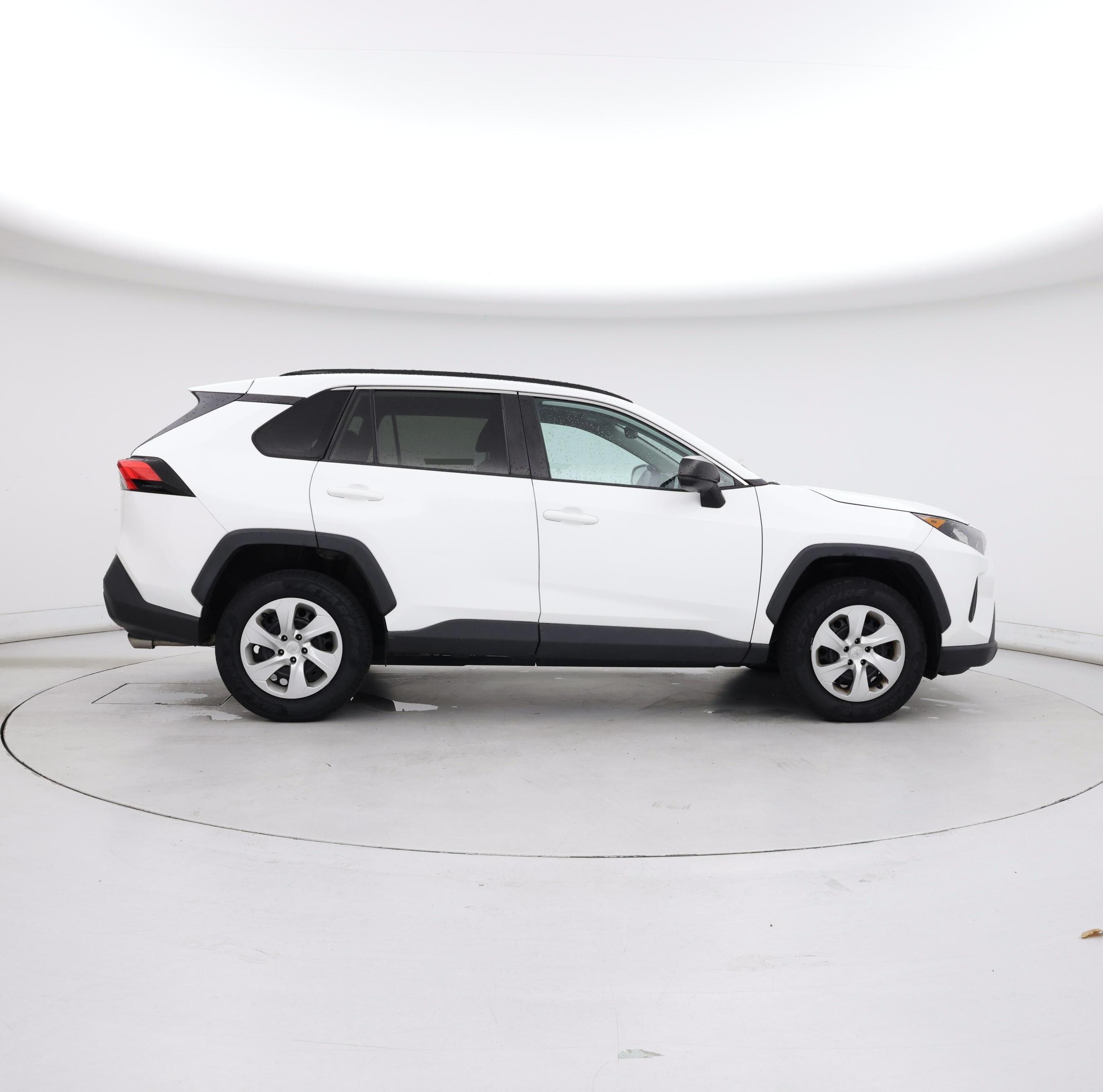 Thumbnail: 2019 Toyota RAV4 - 7