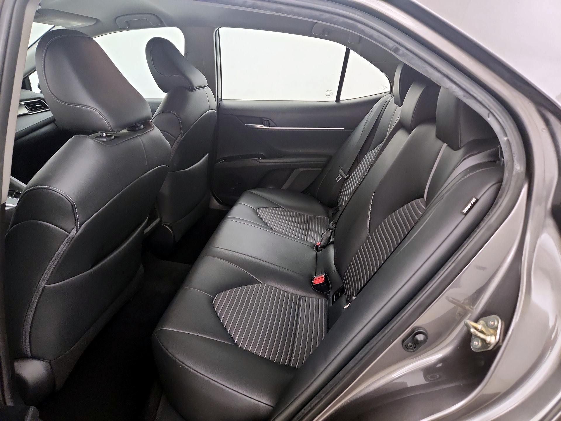 Thumbnail: 2019 Toyota Camry - 19
