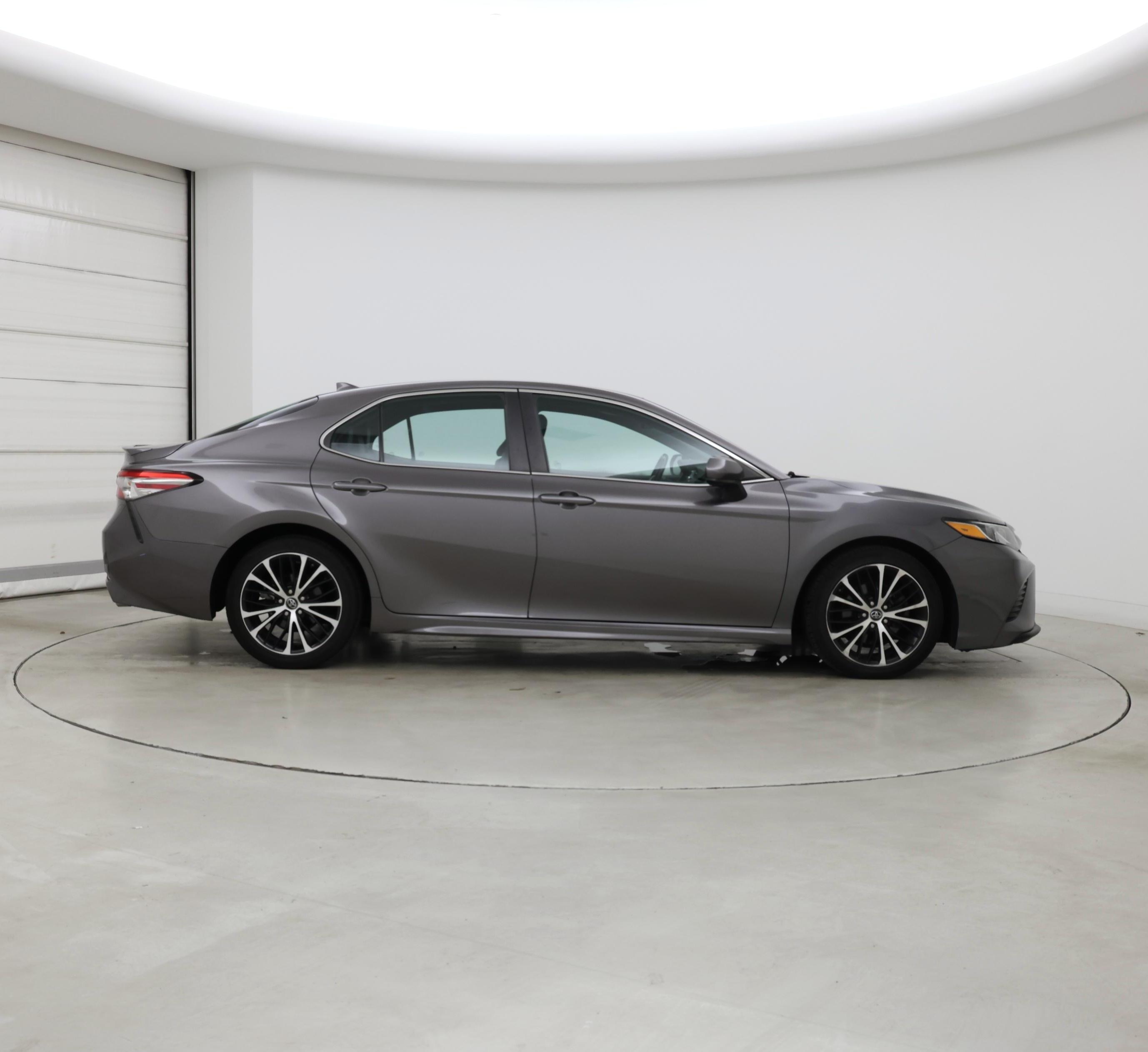 Thumbnail: 2019 Toyota Camry - 7