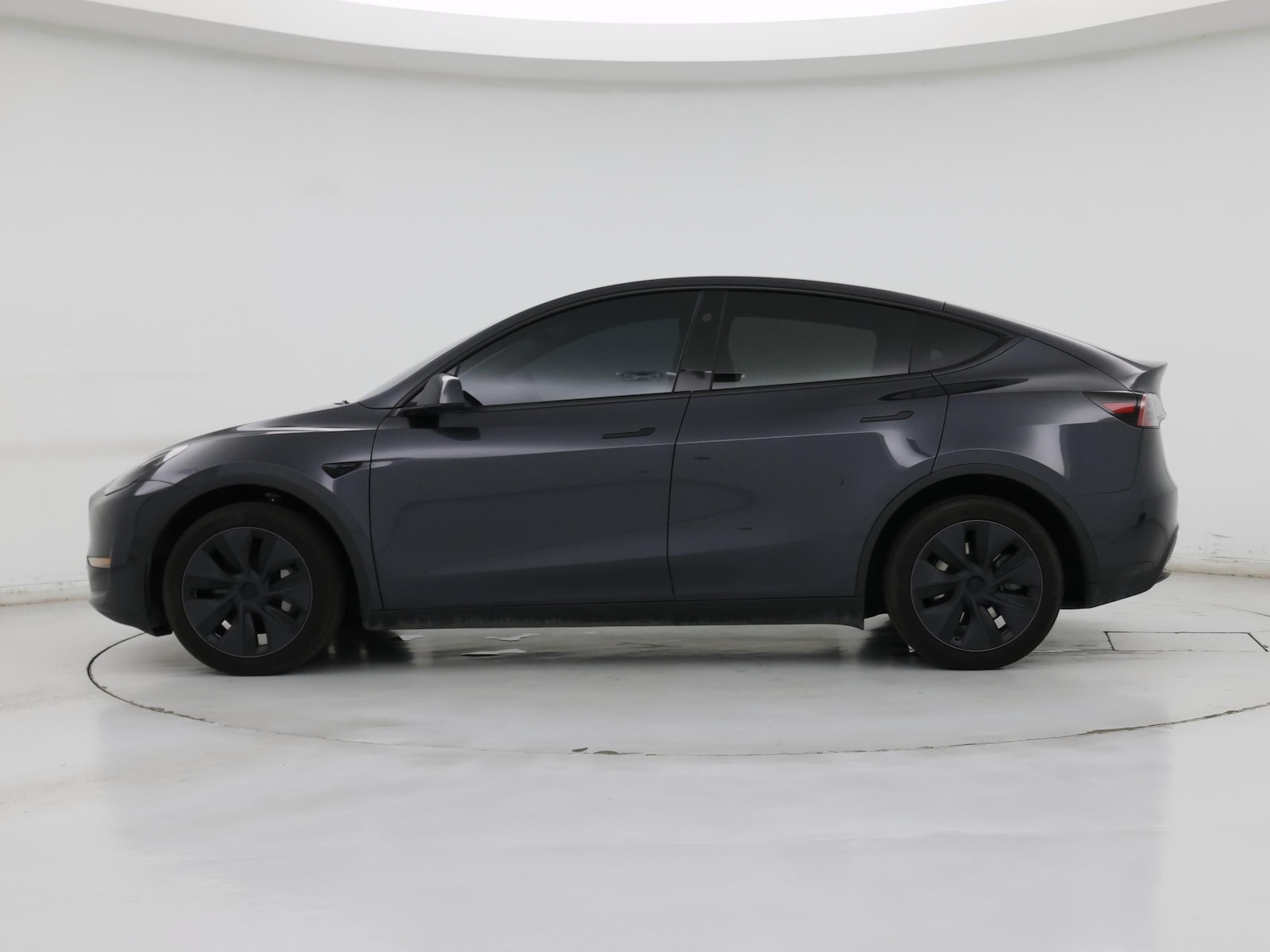 2025 Tesla Model Y Long Range - Photo 4