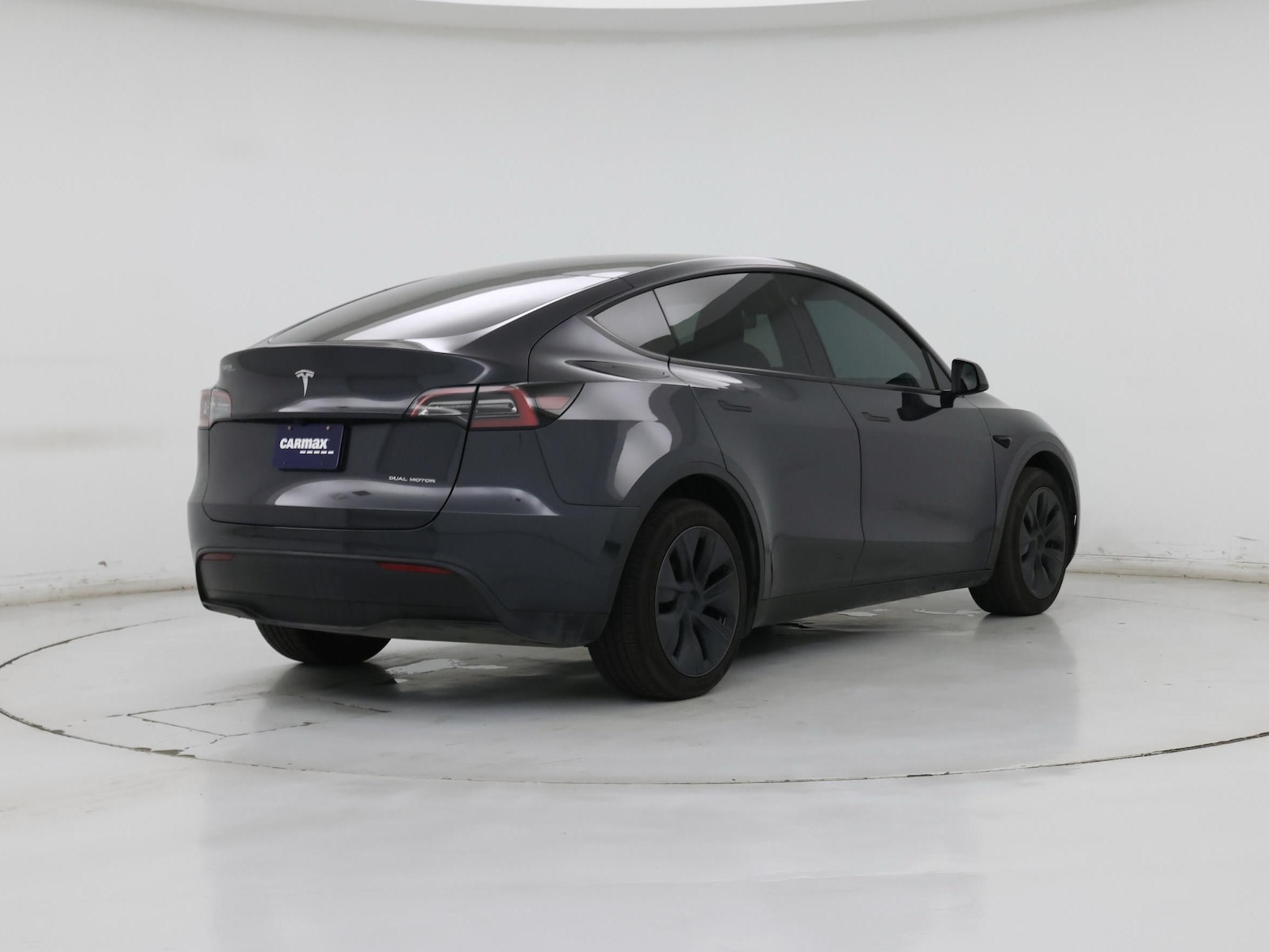 2025 Tesla Model Y Long Range - Photo 9