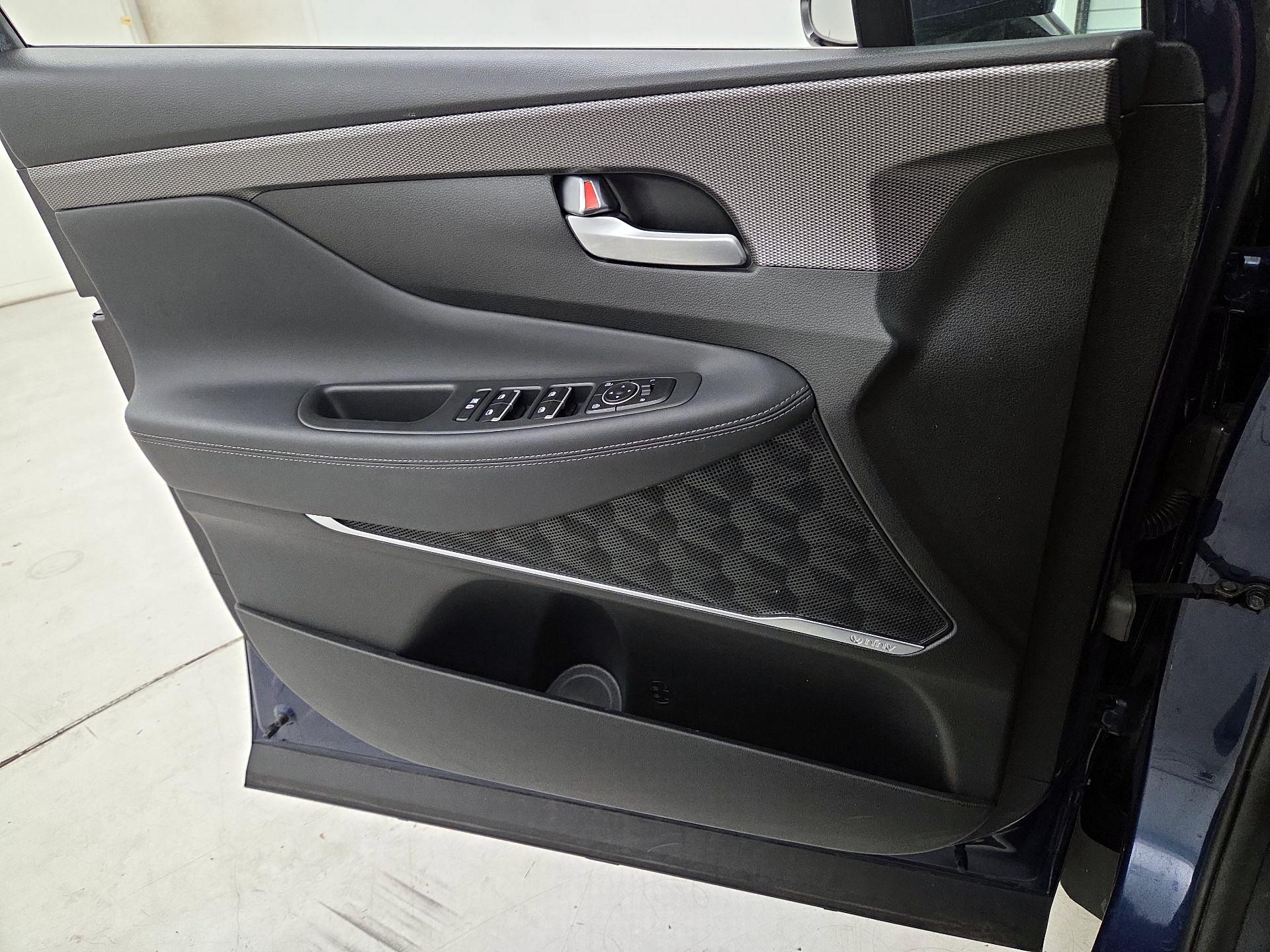 Thumbnail: 2019 Hyundai Santa Fe - 12