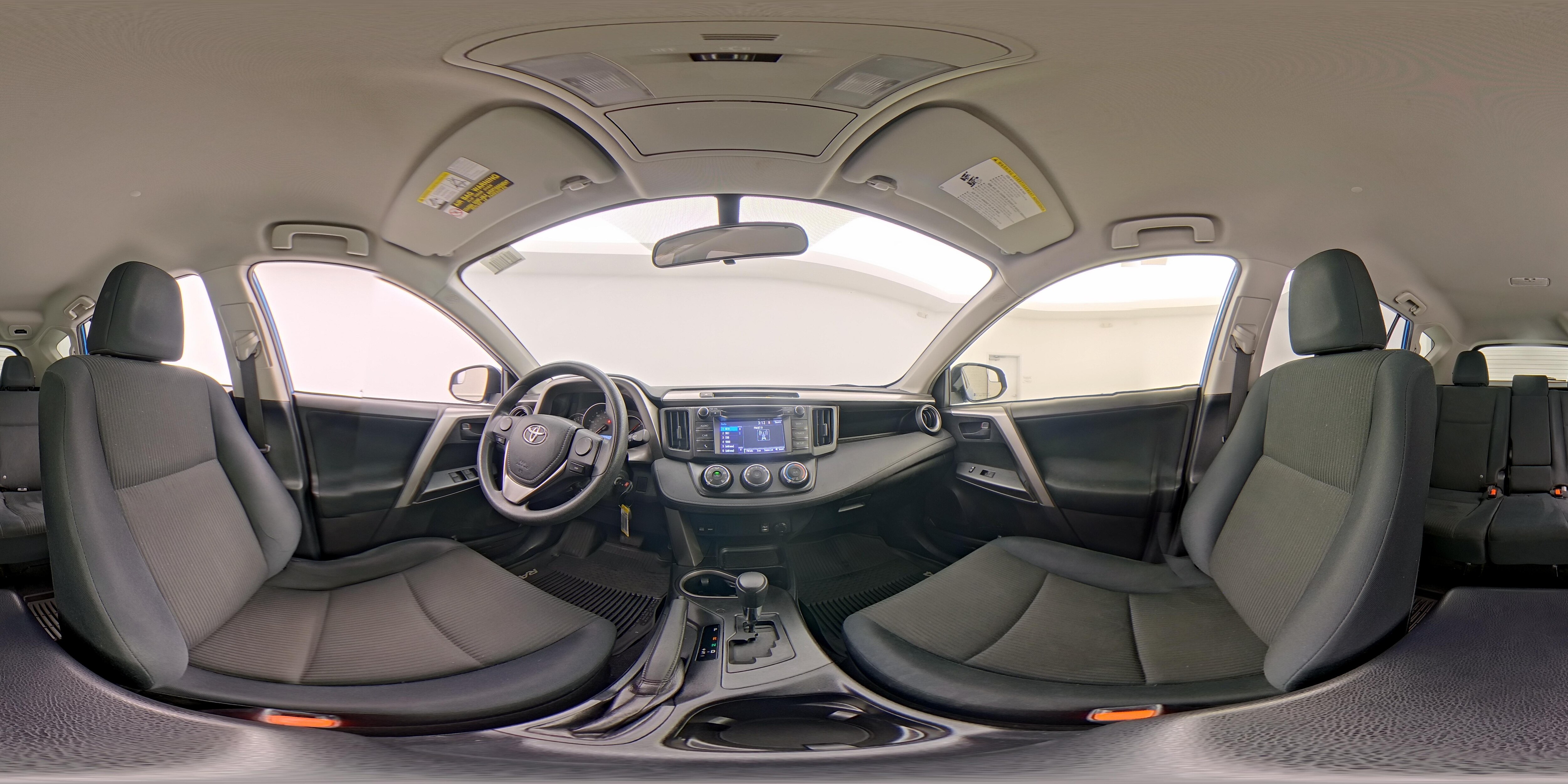 2016 Toyota RAV4 LE - Photo 24