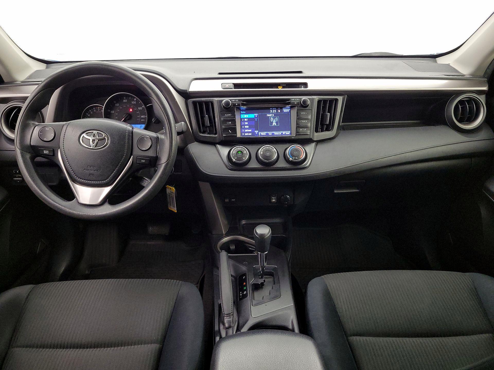 Thumbnail: 2016 Toyota RAV4 - 9