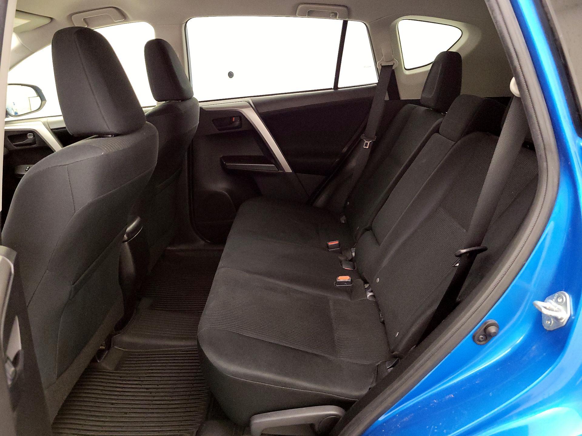 Thumbnail: 2016 Toyota RAV4 - 19
