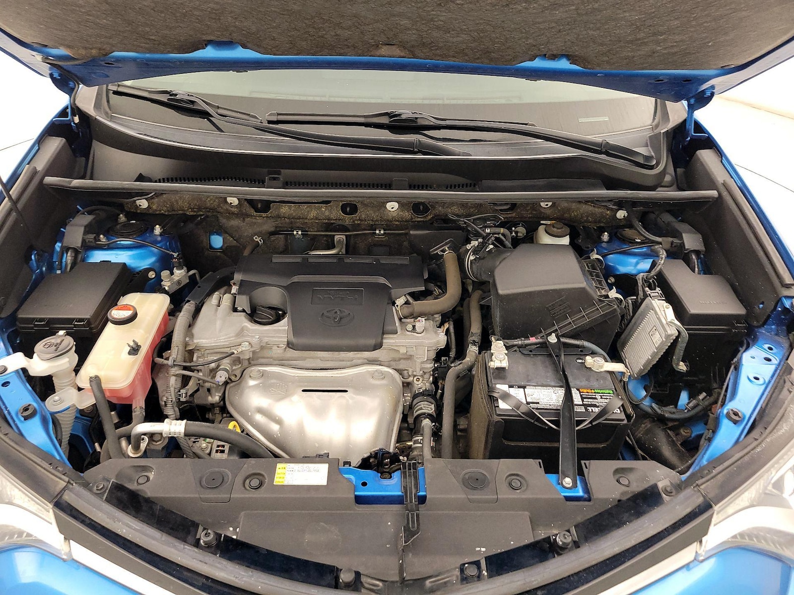 2016 Toyota RAV4 LE - Photo 22