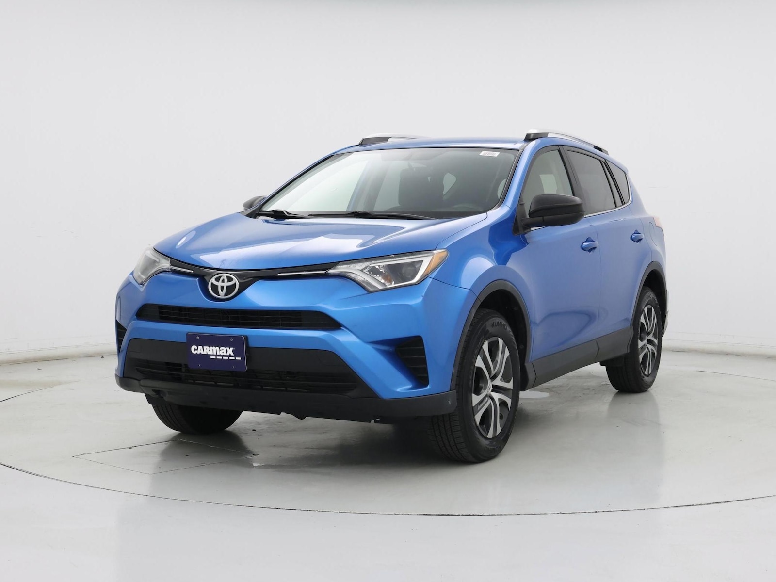 2016 Toyota RAV4 LE - Photo 5
