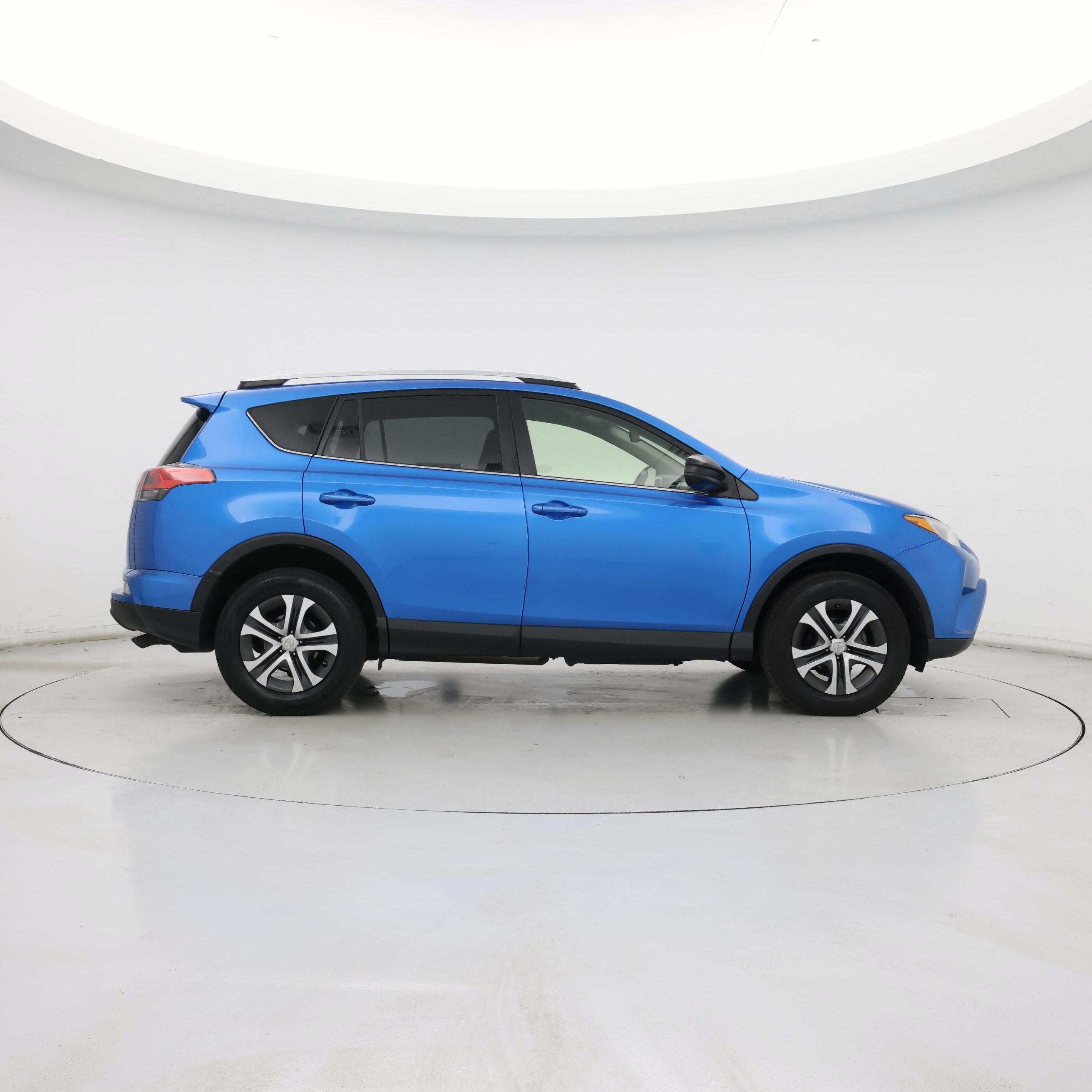 Thumbnail: 2016 Toyota RAV4 - 7