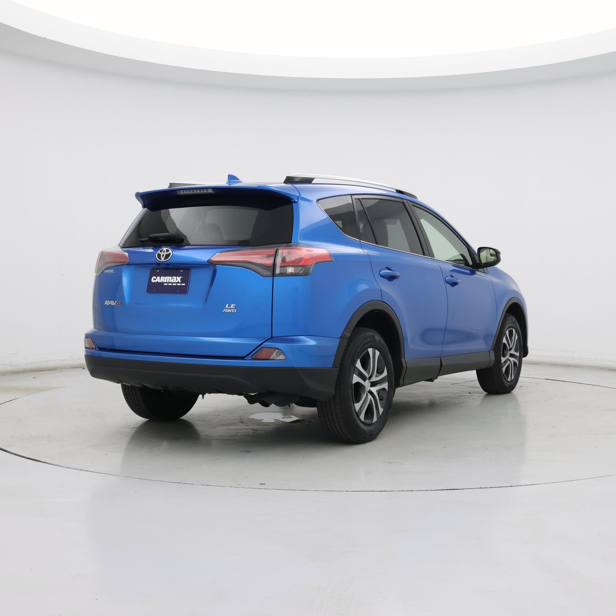 Thumbnail: 2016 Toyota RAV4 - 8