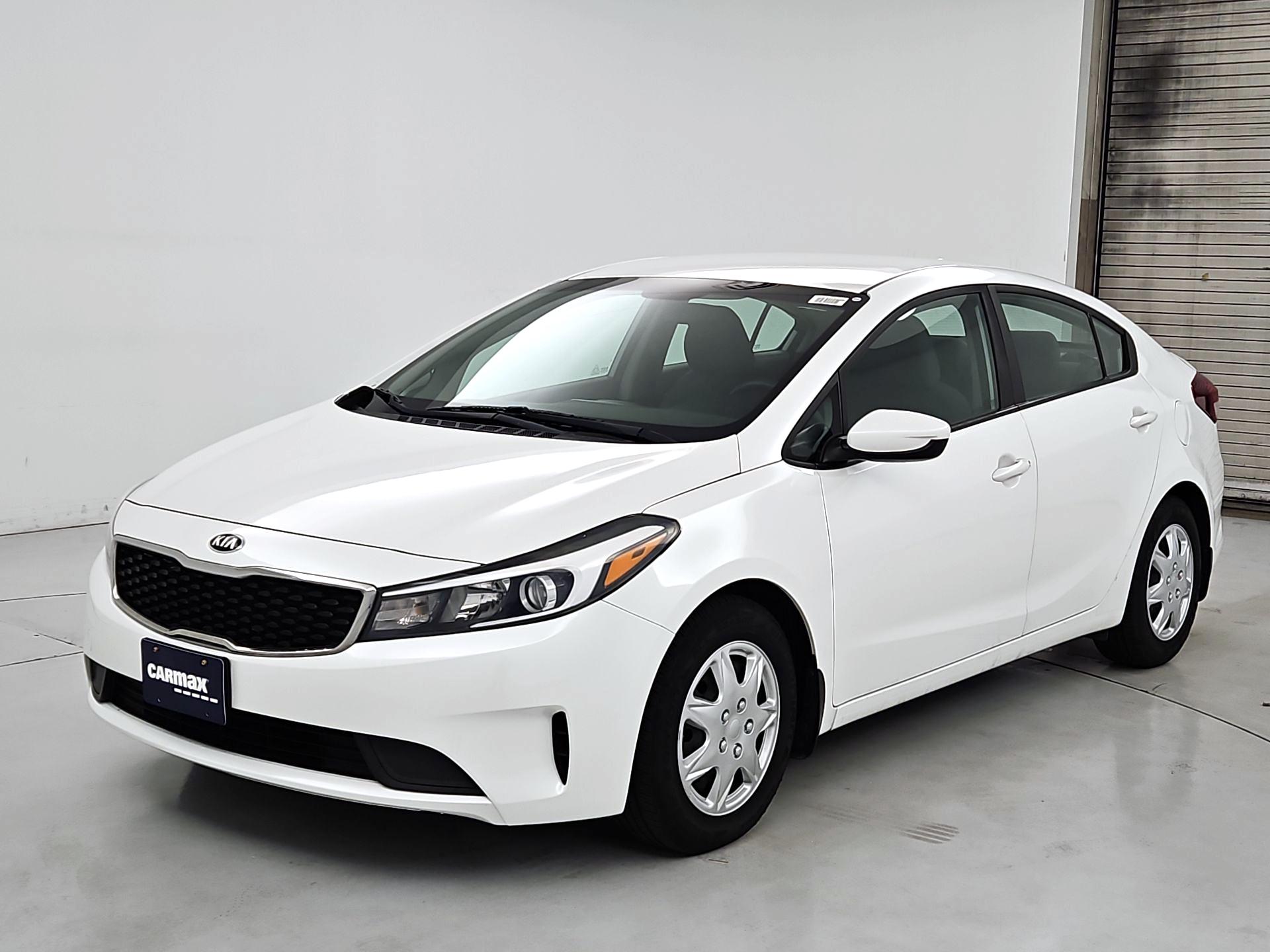 Thumbnail: 2018 Kia Forte - 3
