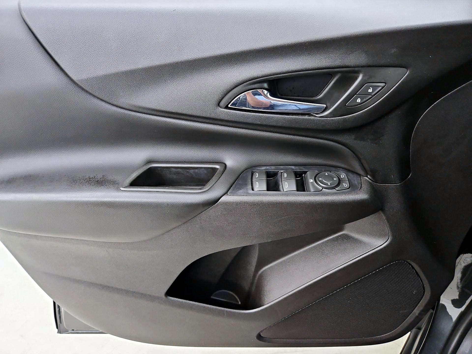 Thumbnail: 2019 Chevrolet Equinox - 12