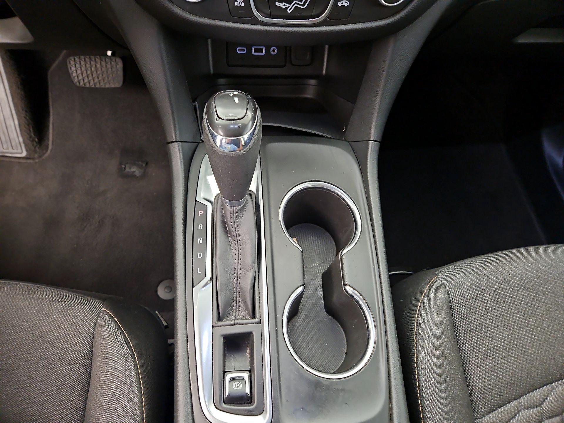 Thumbnail: 2019 Chevrolet Equinox - 17
