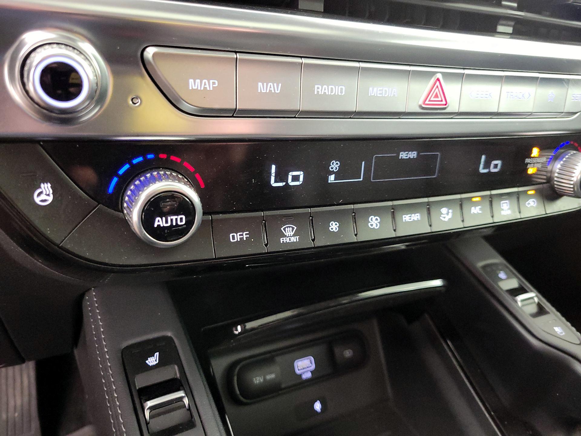 Thumbnail: 2021 Kia Telluride - 17