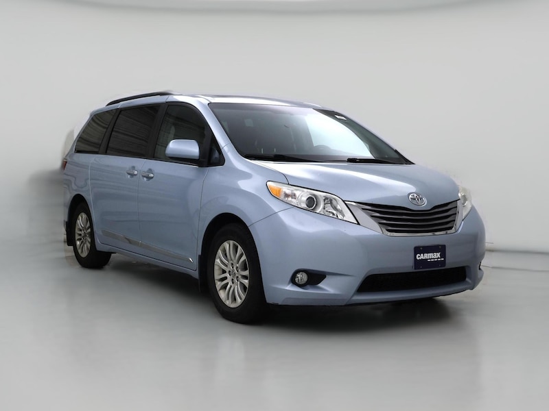 2015 Toyota Sienna XLE -
                  Westborough, MA