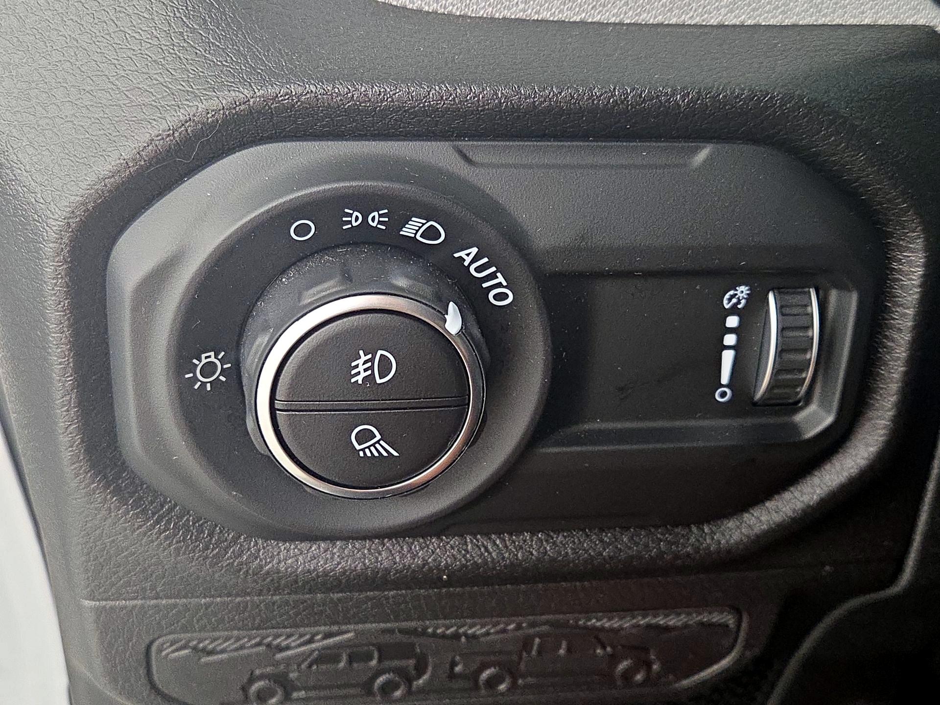 Thumbnail: 2025 Jeep Gladiator - 13