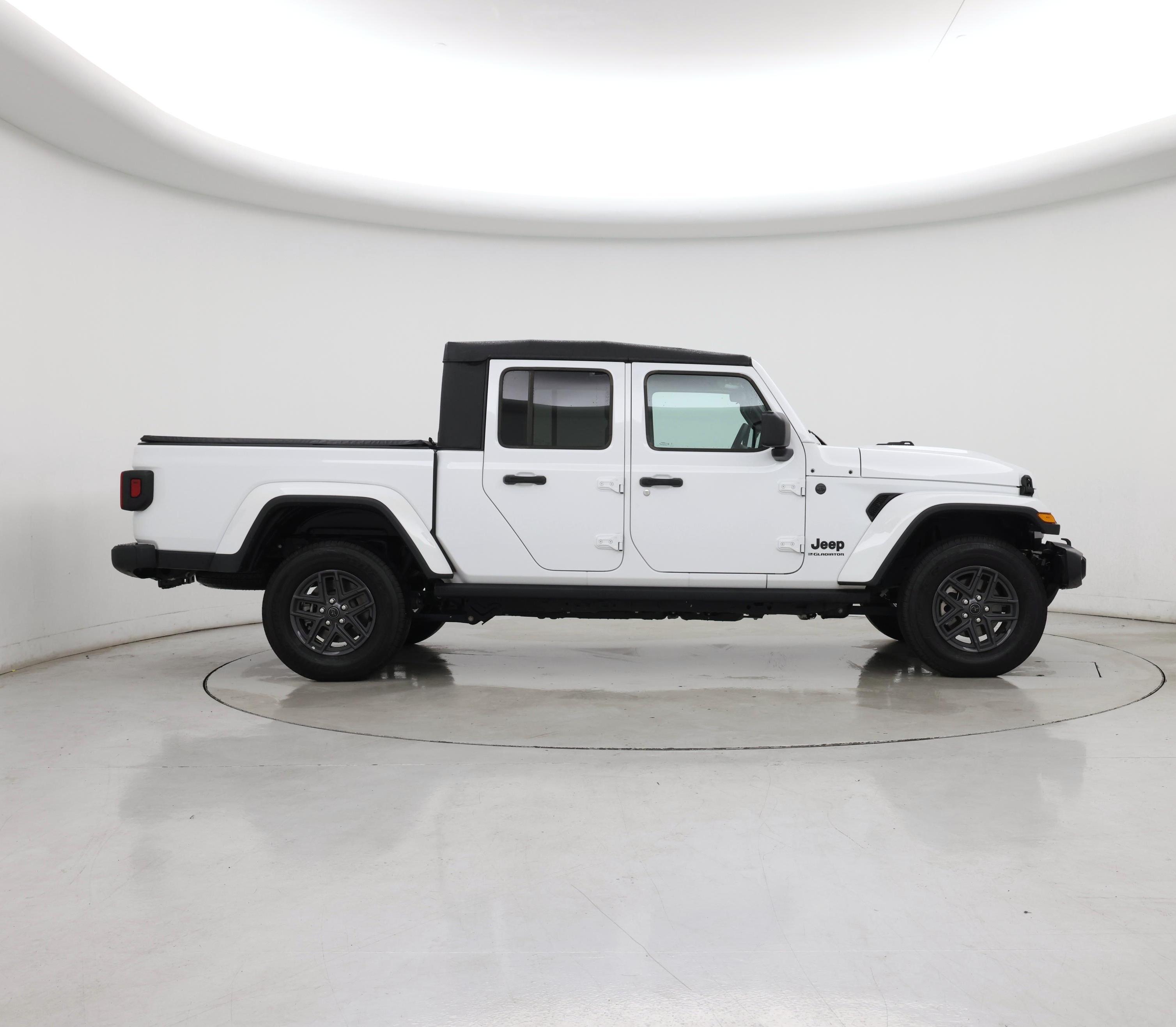 Thumbnail: 2025 Jeep Gladiator - 7