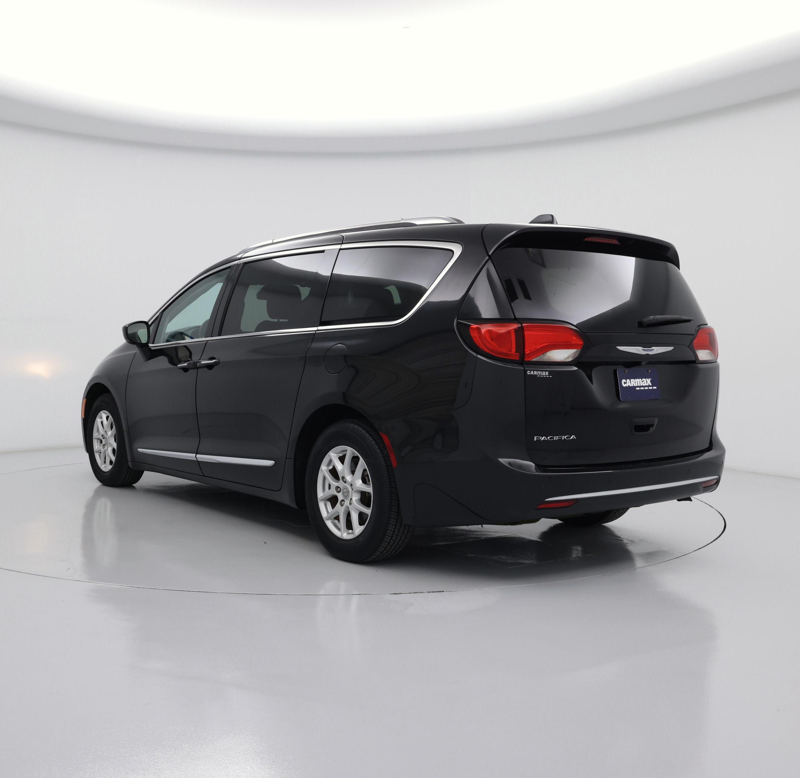 Thumbnail: 2020 Chrysler Pacifica - 2