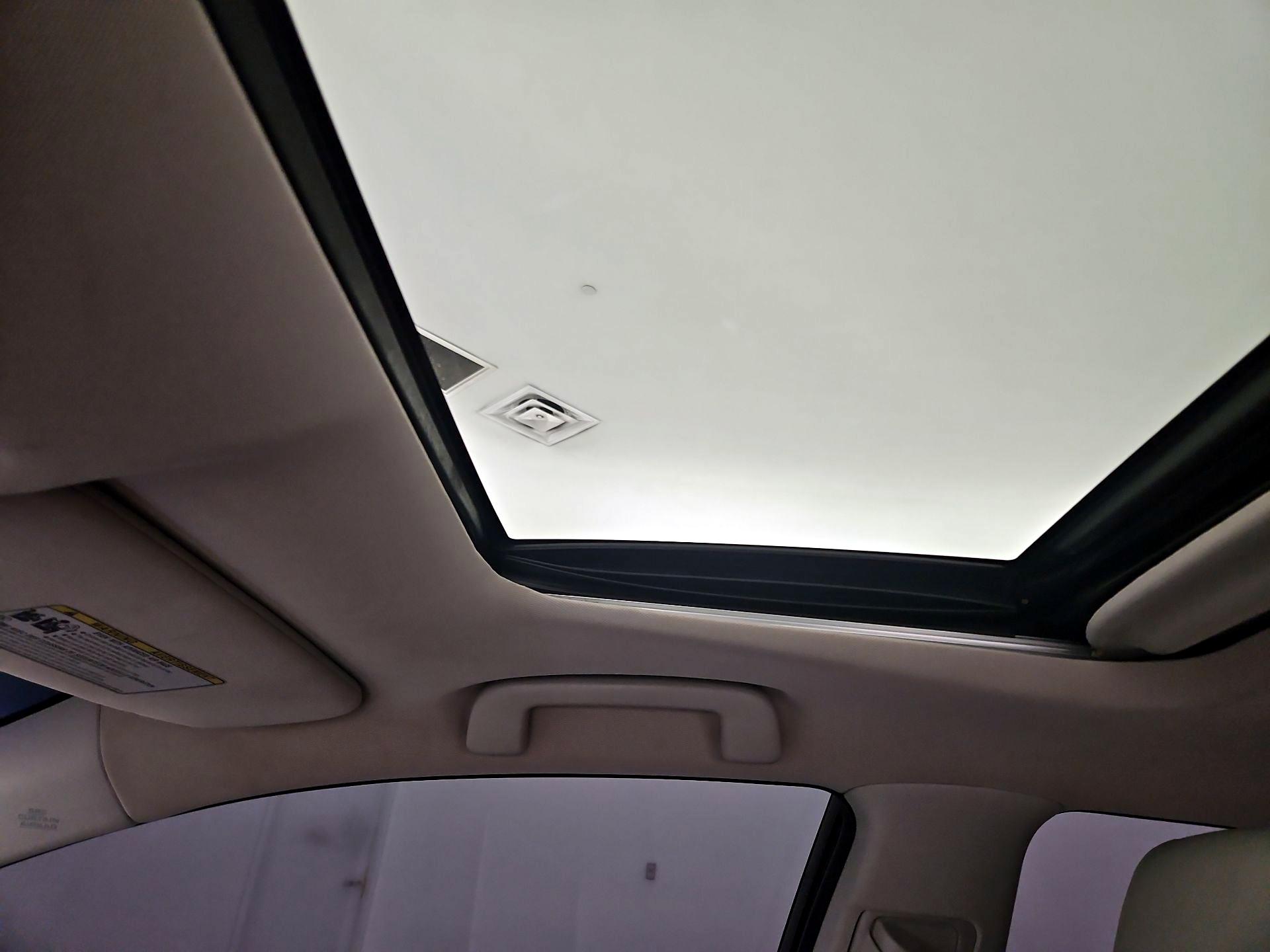 Thumbnail: 2016 Toyota Avalon - 19