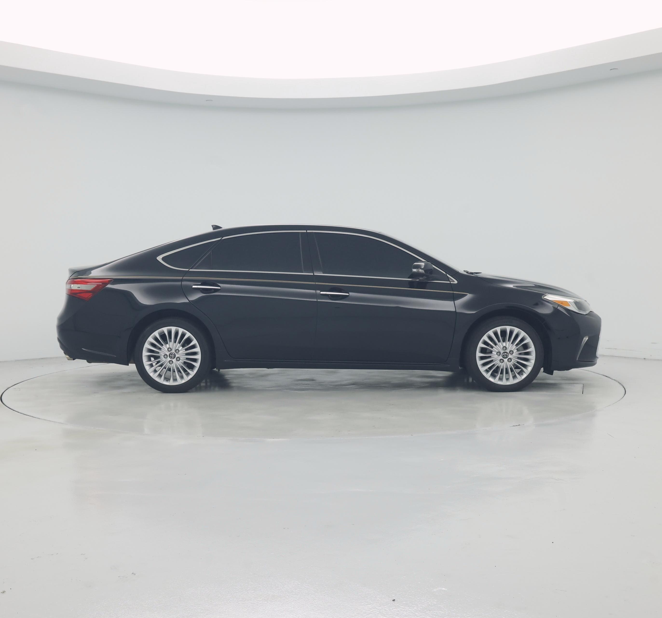 Thumbnail: 2016 Toyota Avalon - 7