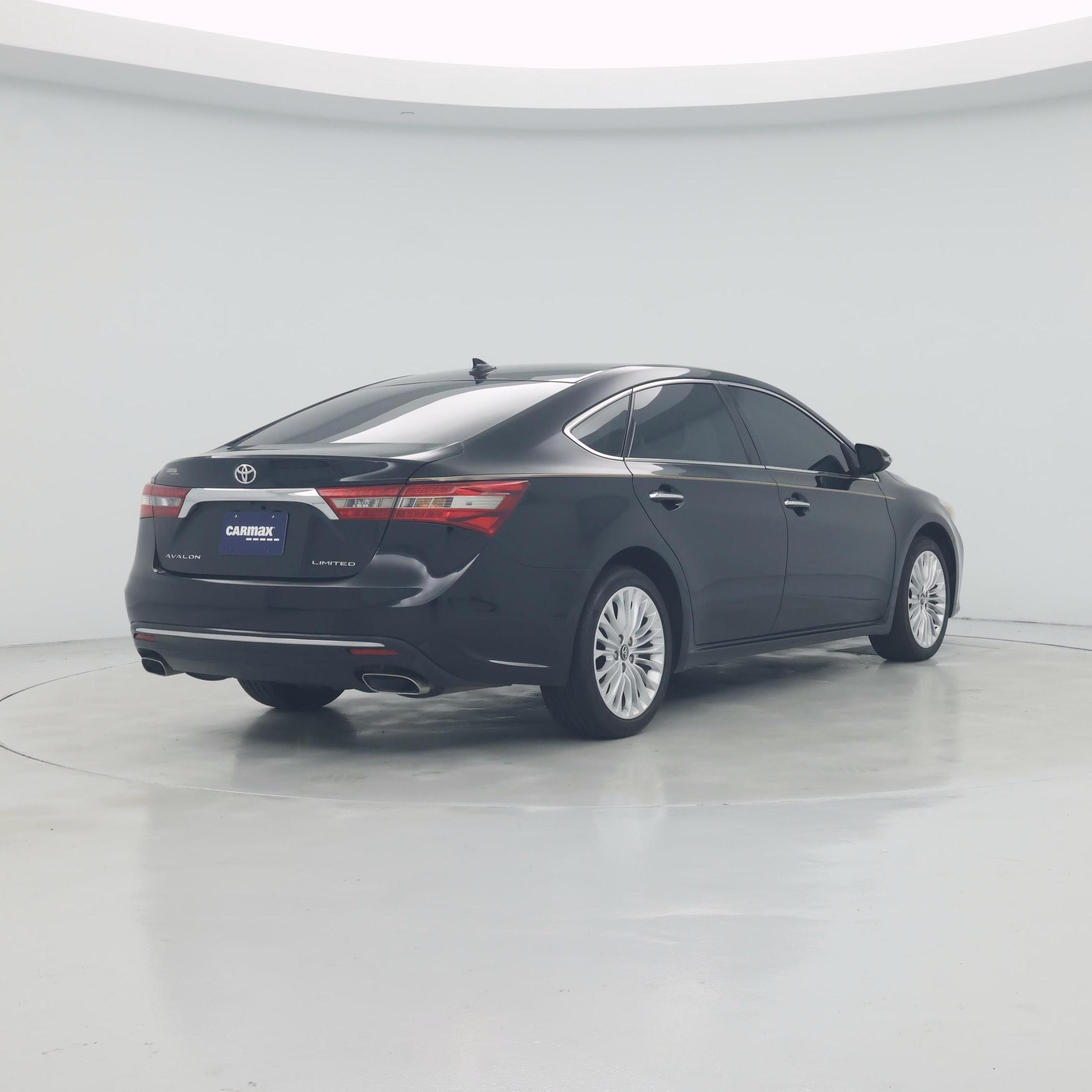 Thumbnail: 2016 Toyota Avalon - 8