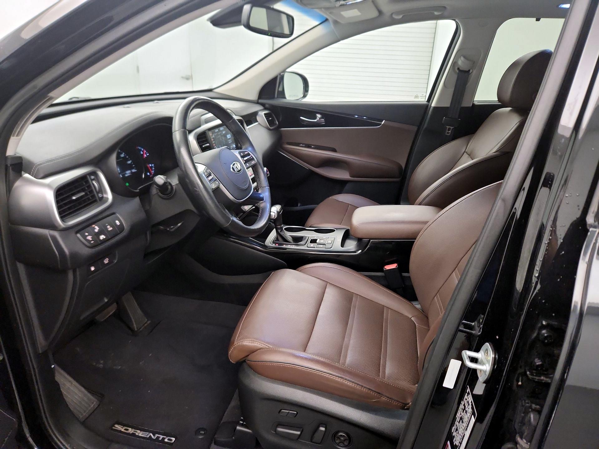 Thumbnail: 2019 Kia Sorento - 11