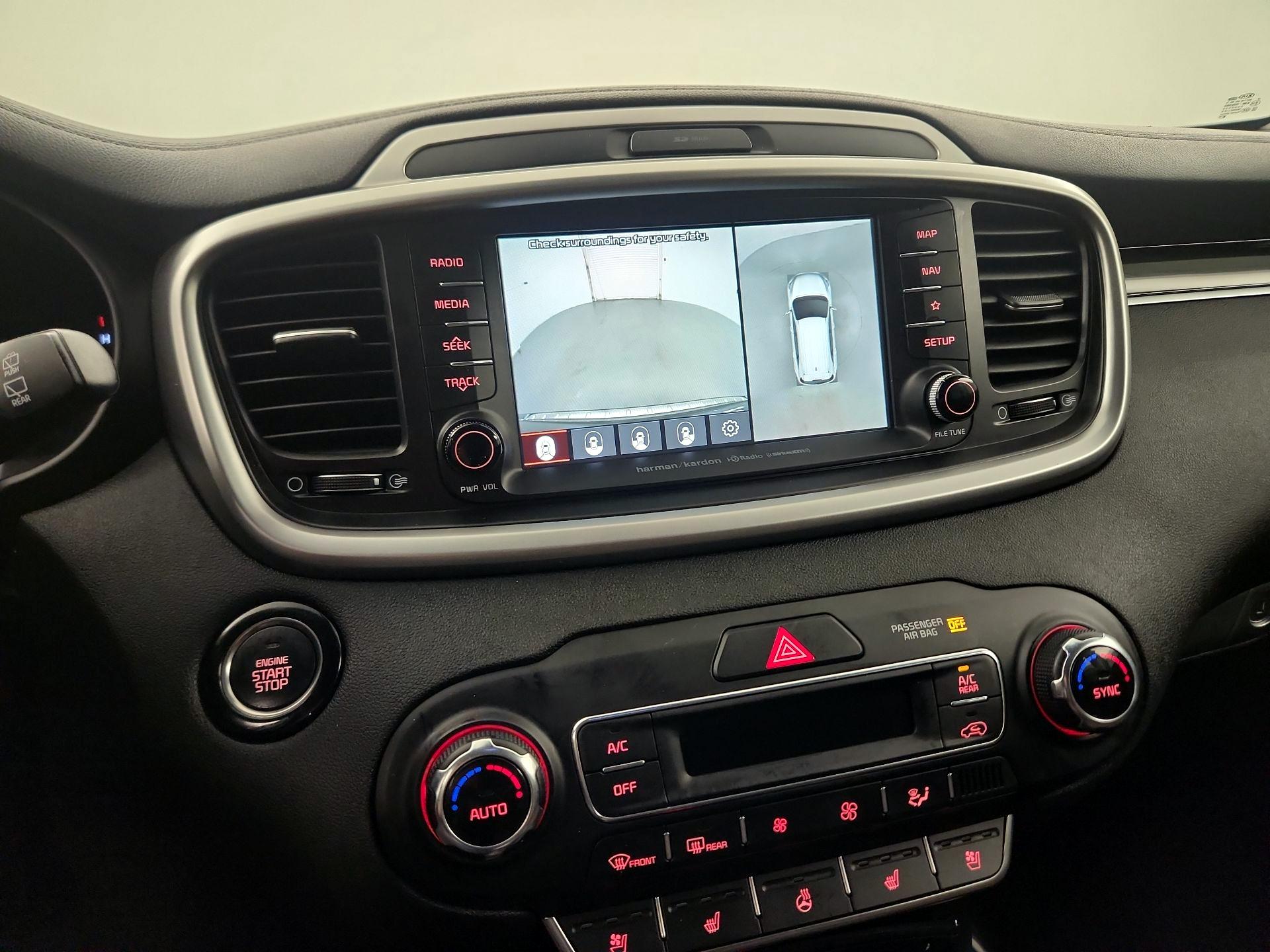Thumbnail: 2019 Kia Sorento - 14