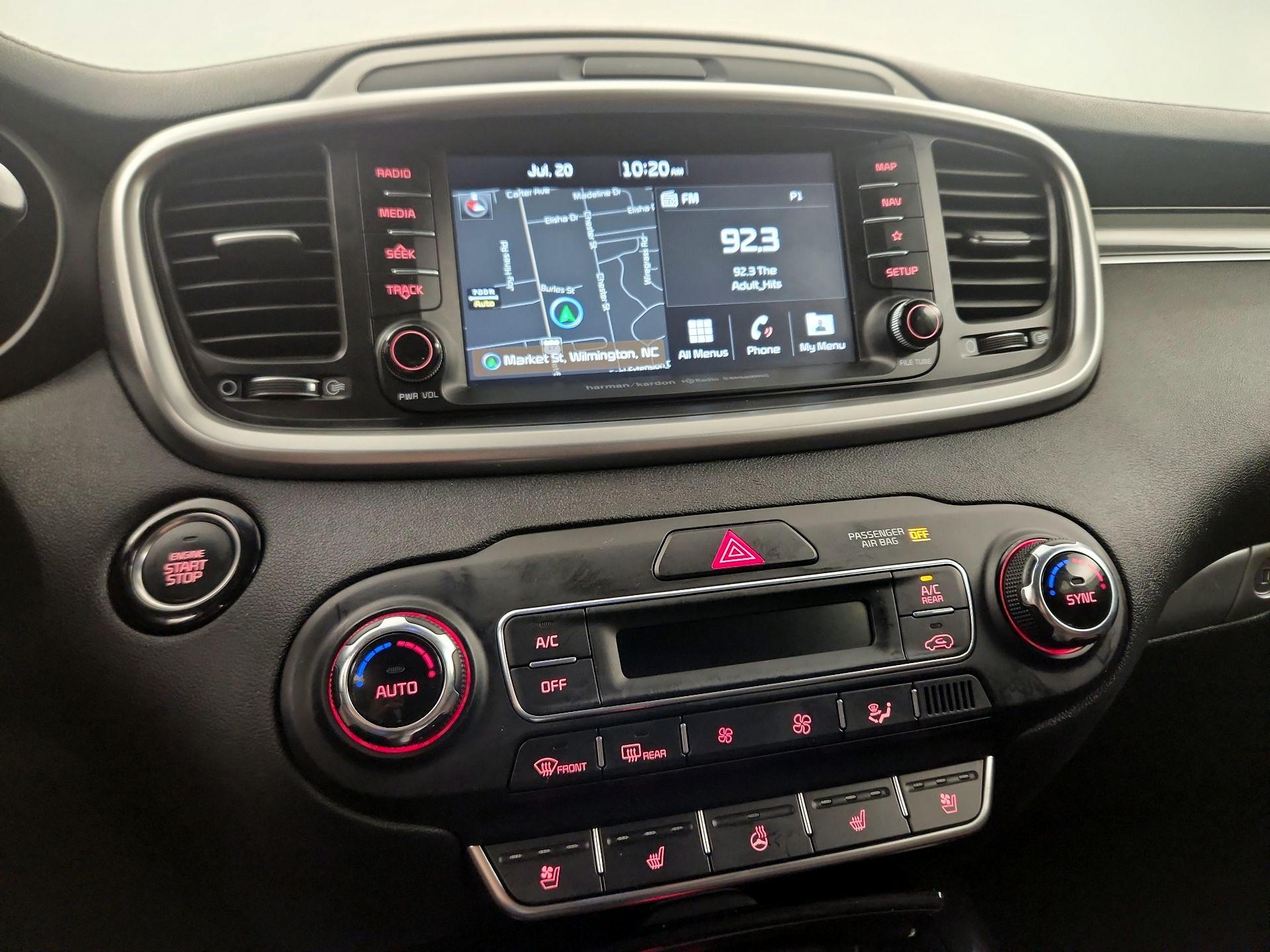 Thumbnail: 2019 Kia Sorento - 16