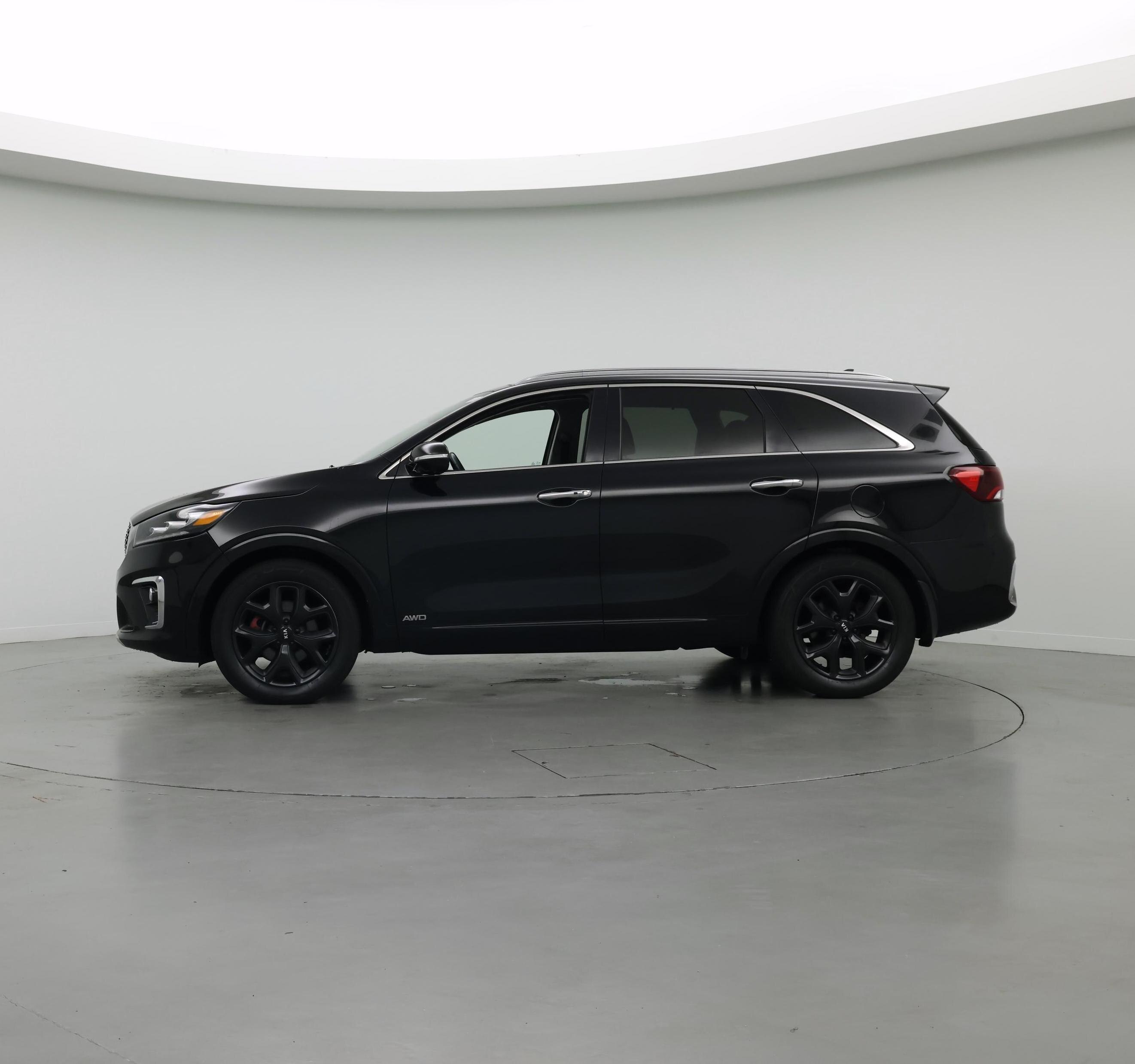 Thumbnail: 2019 Kia Sorento - 3