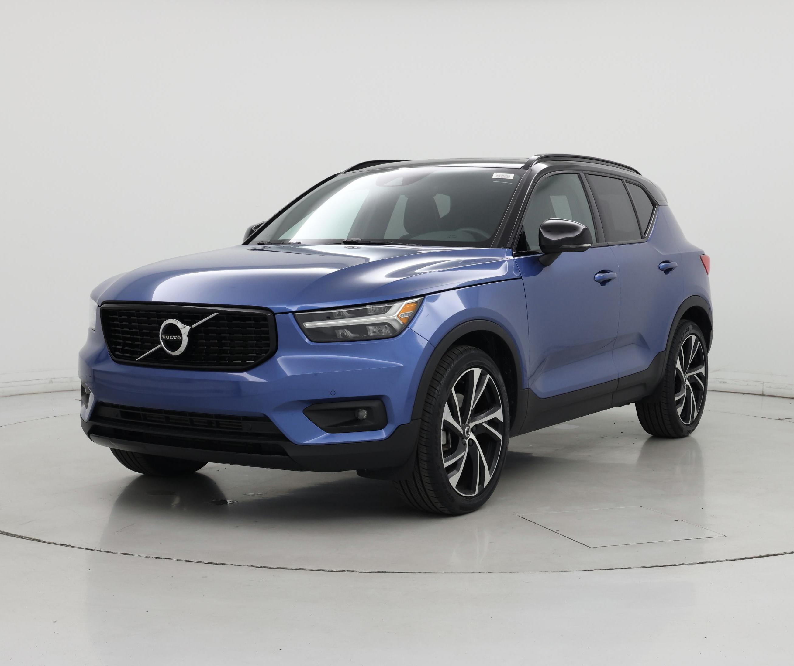 Thumbnail: 2021 Volvo XC40 - 4
