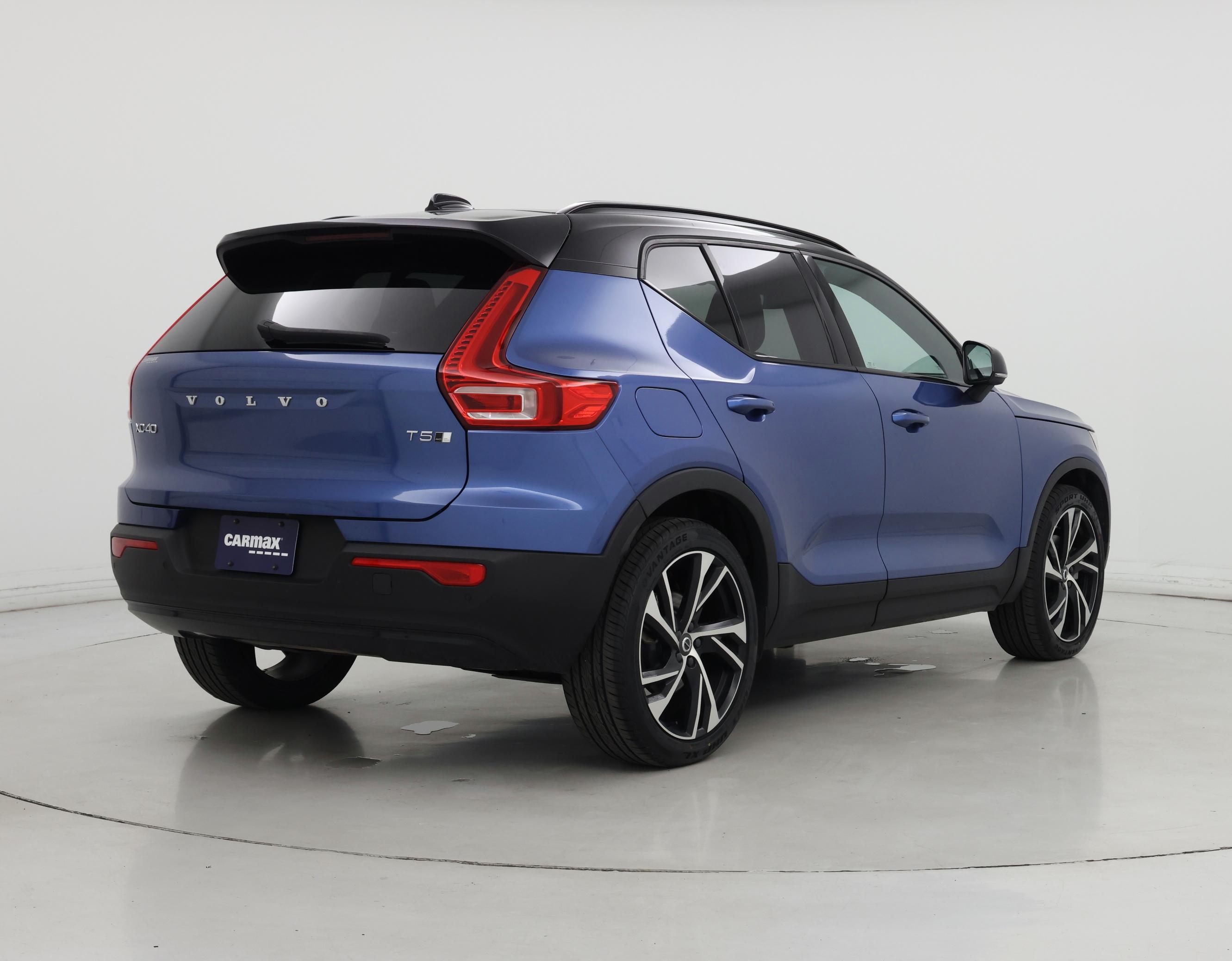 Thumbnail: 2021 Volvo XC40 - 8