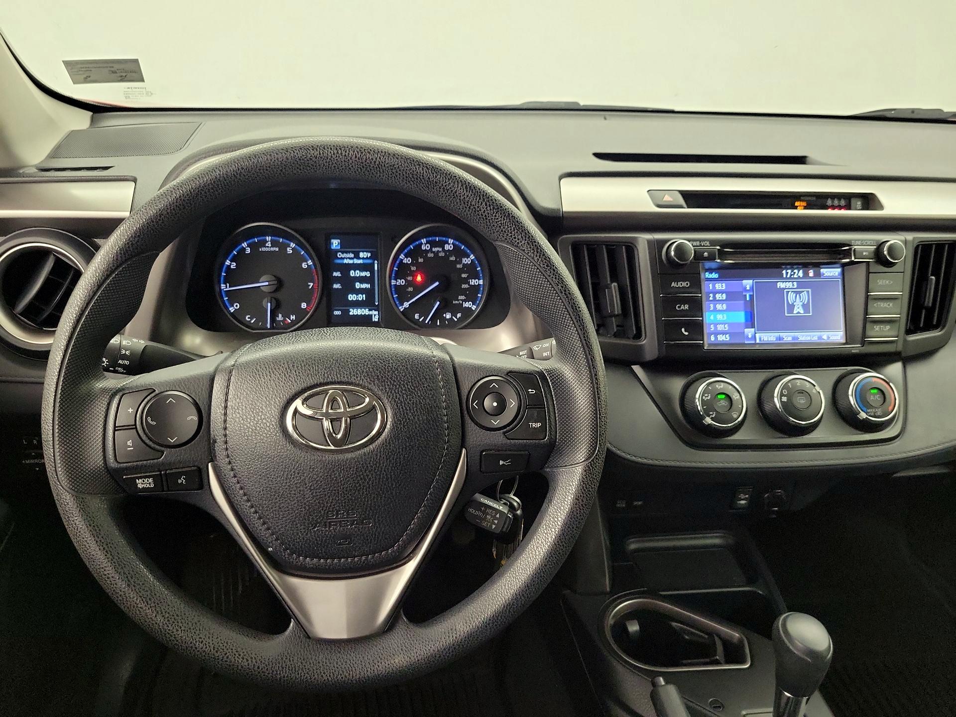 Thumbnail: 2017 Toyota RAV4 - 10