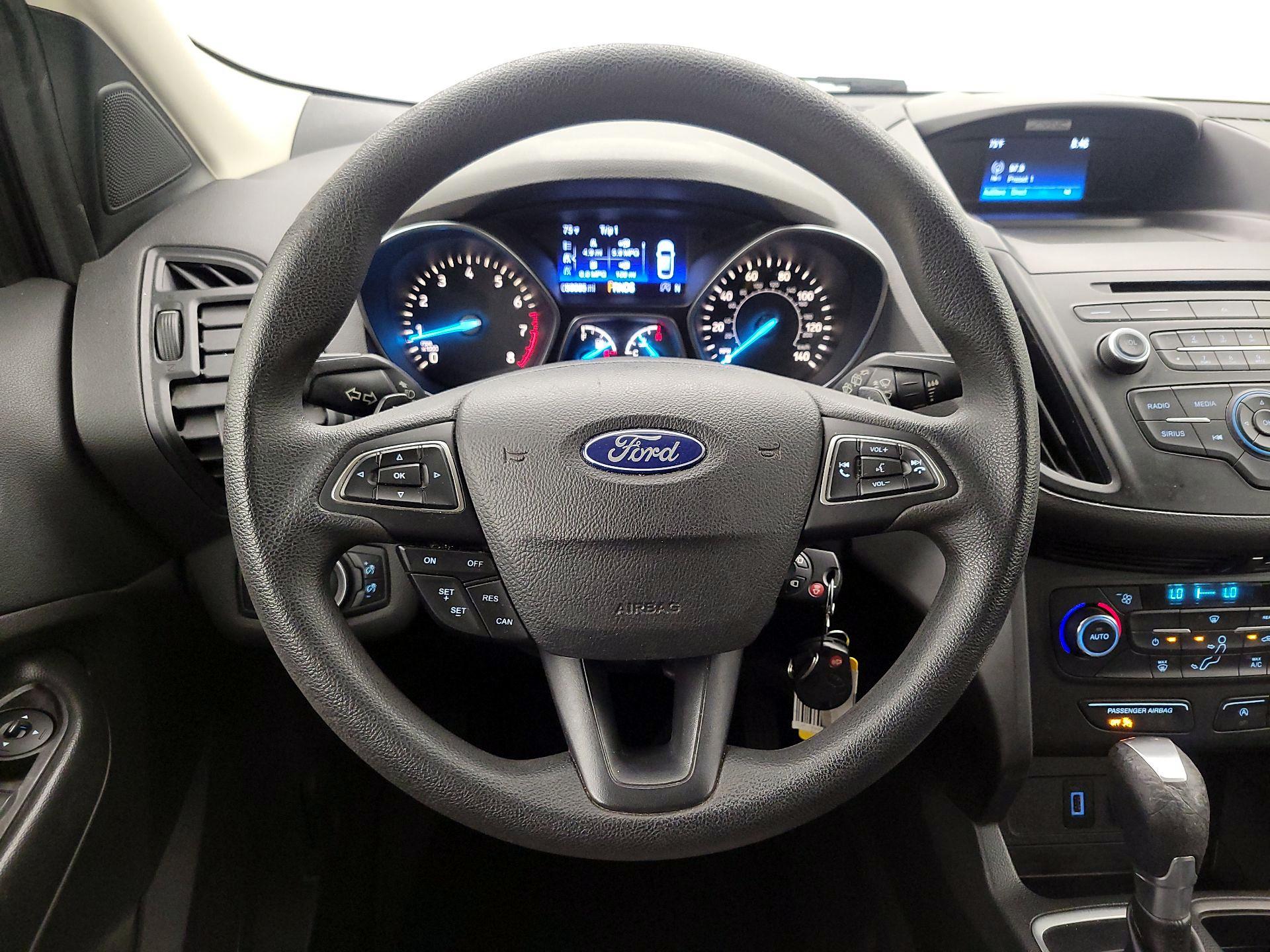 Thumbnail: 2017 Ford Escape - 10