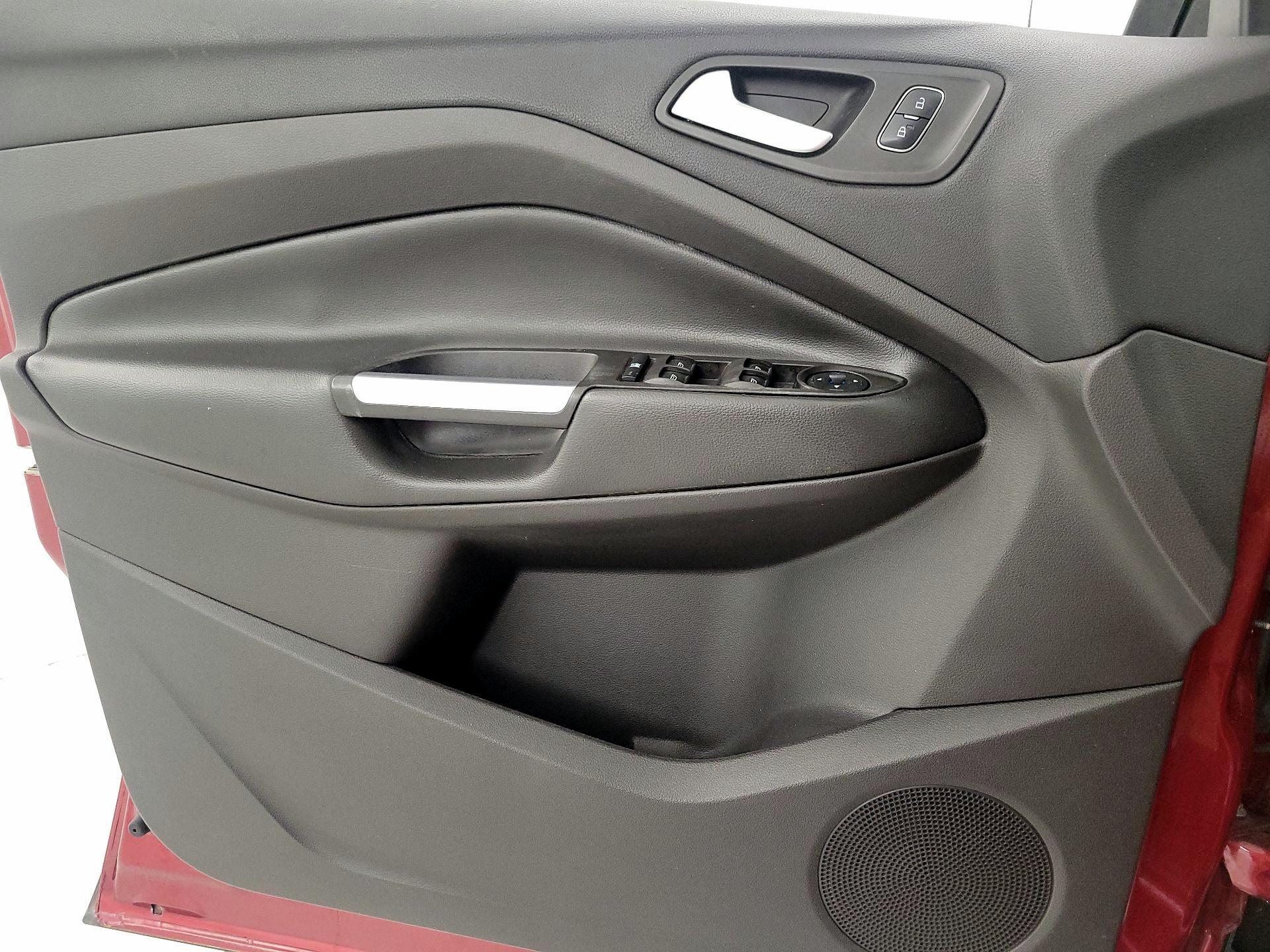 Thumbnail: 2017 Ford Escape - 12