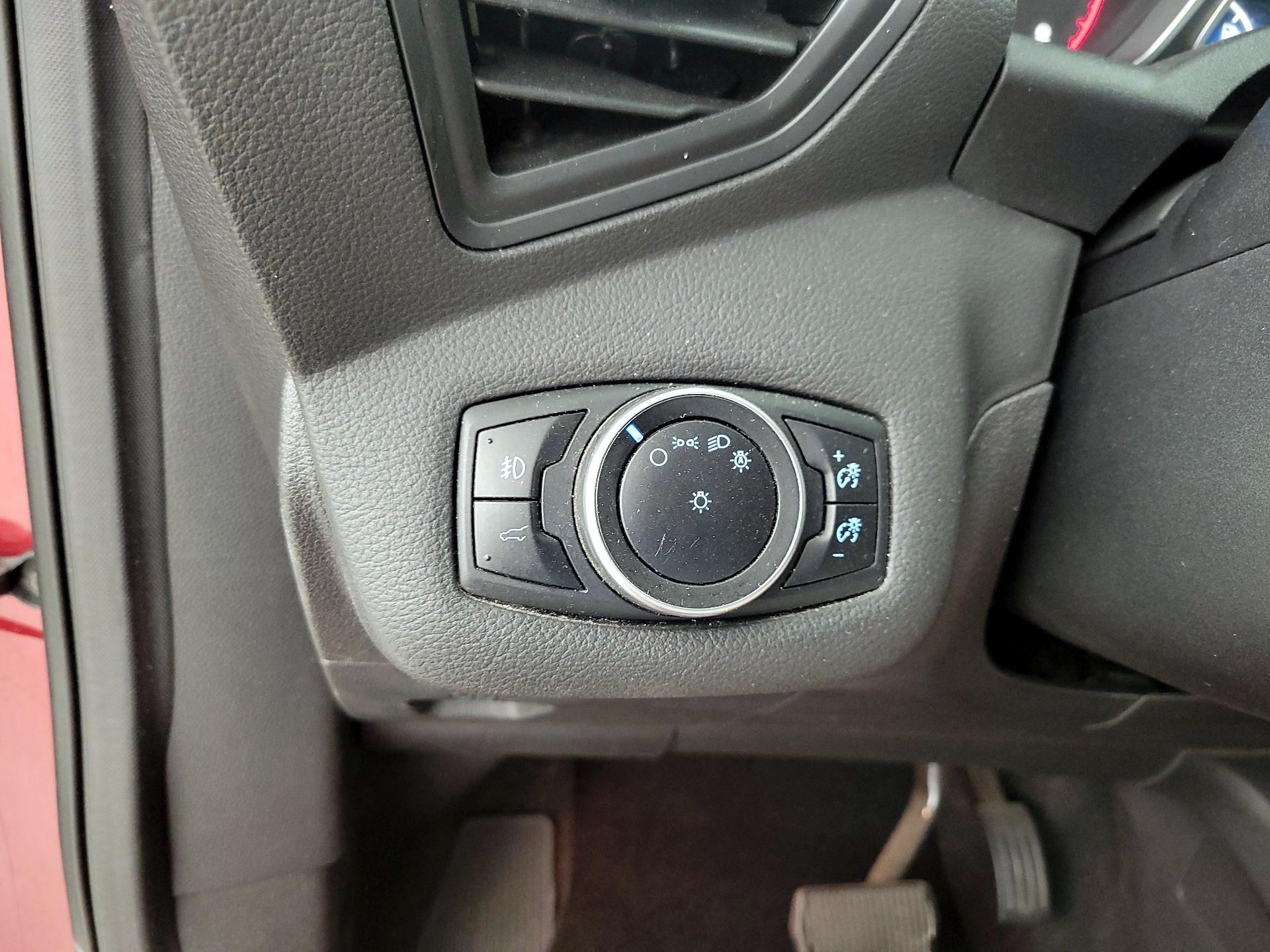 Thumbnail: 2017 Ford Escape - 13