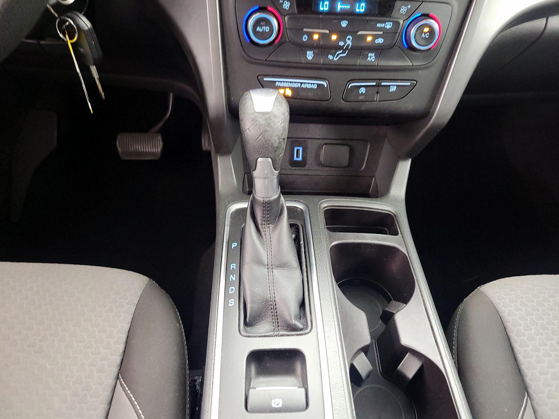 Thumbnail: 2017 Ford Escape - 17