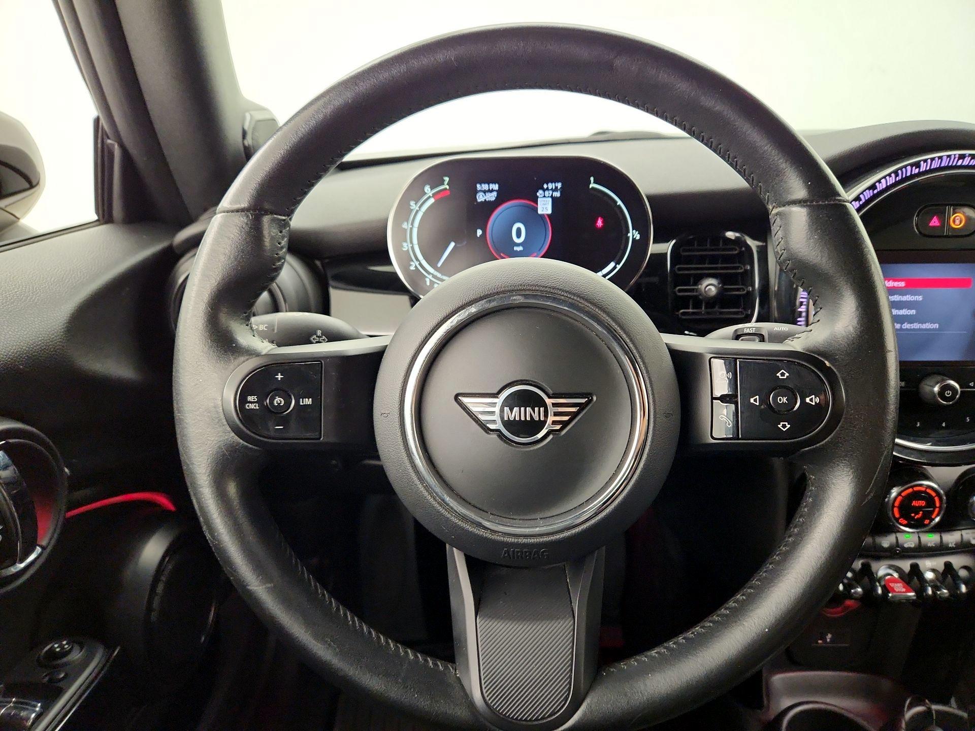 Thumbnail: 2022 MINI Cooper - 10