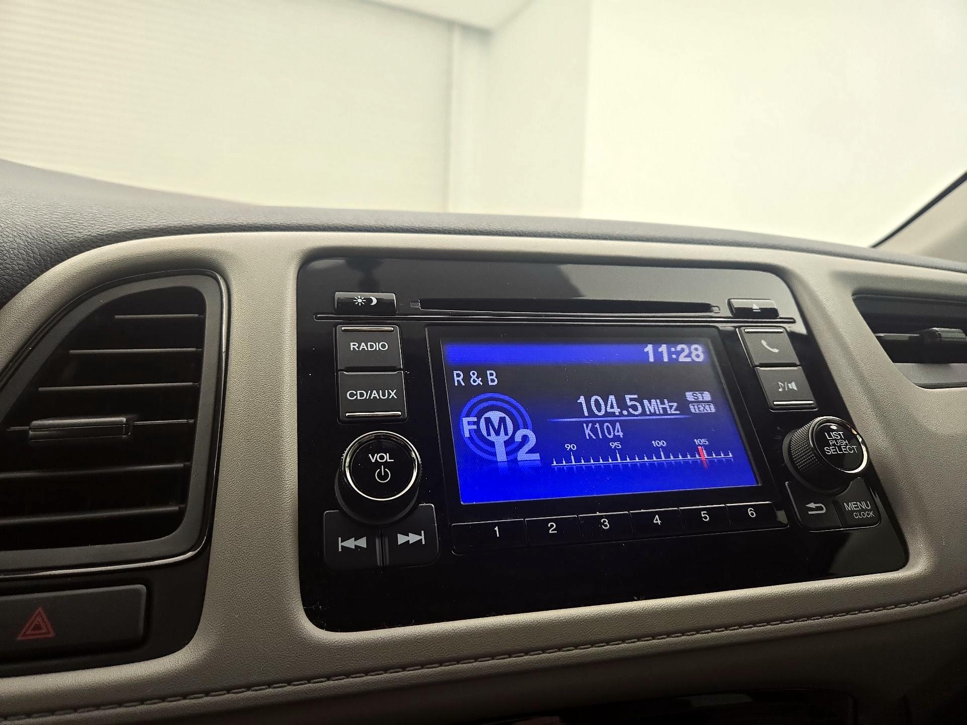 Thumbnail: 2016 Honda HR-V - 15