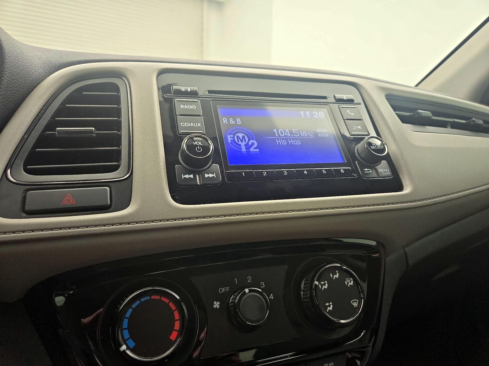 Thumbnail: 2016 Honda HR-V - 16