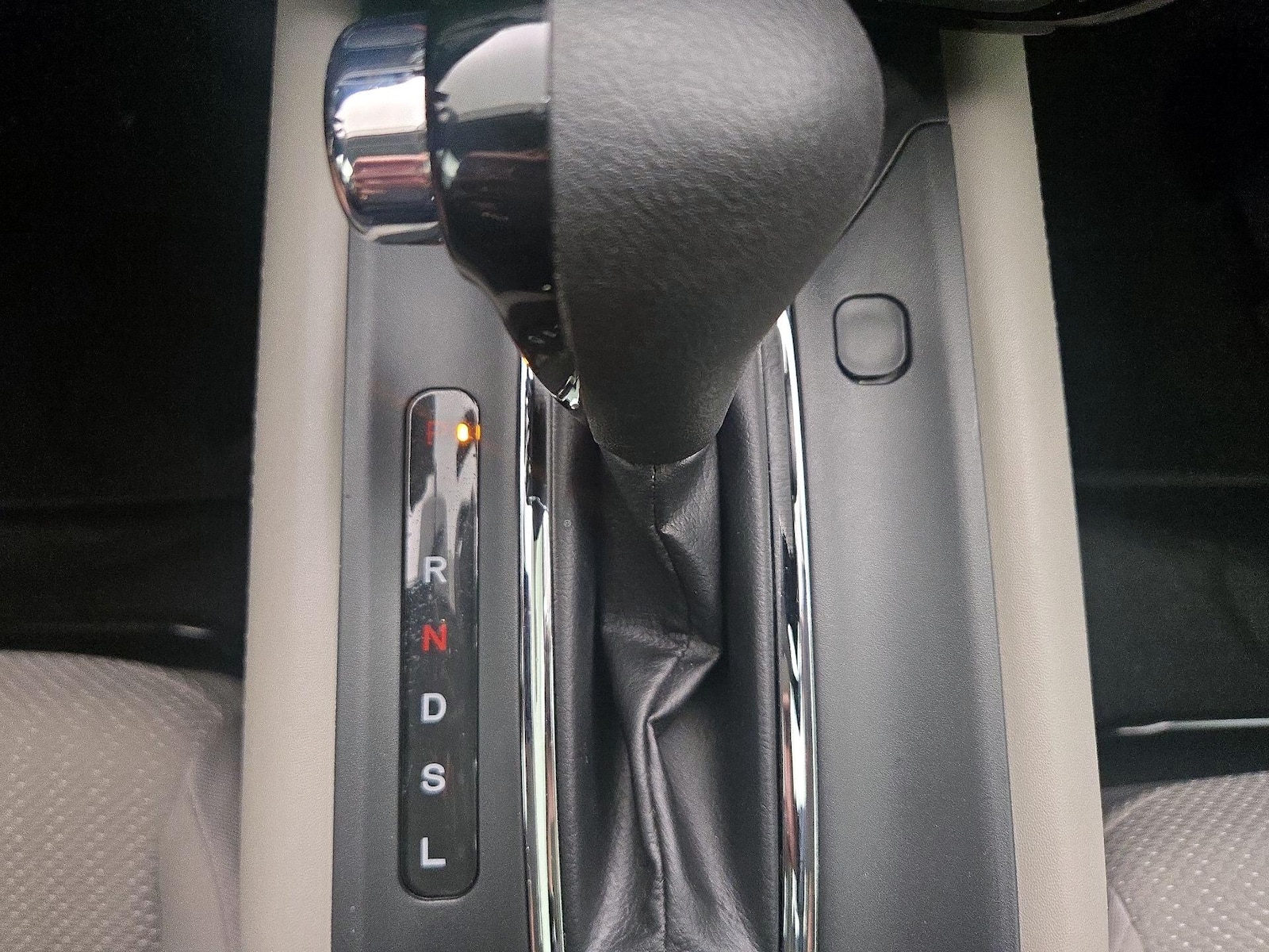 2016 Honda HR-V LX - Photo 18