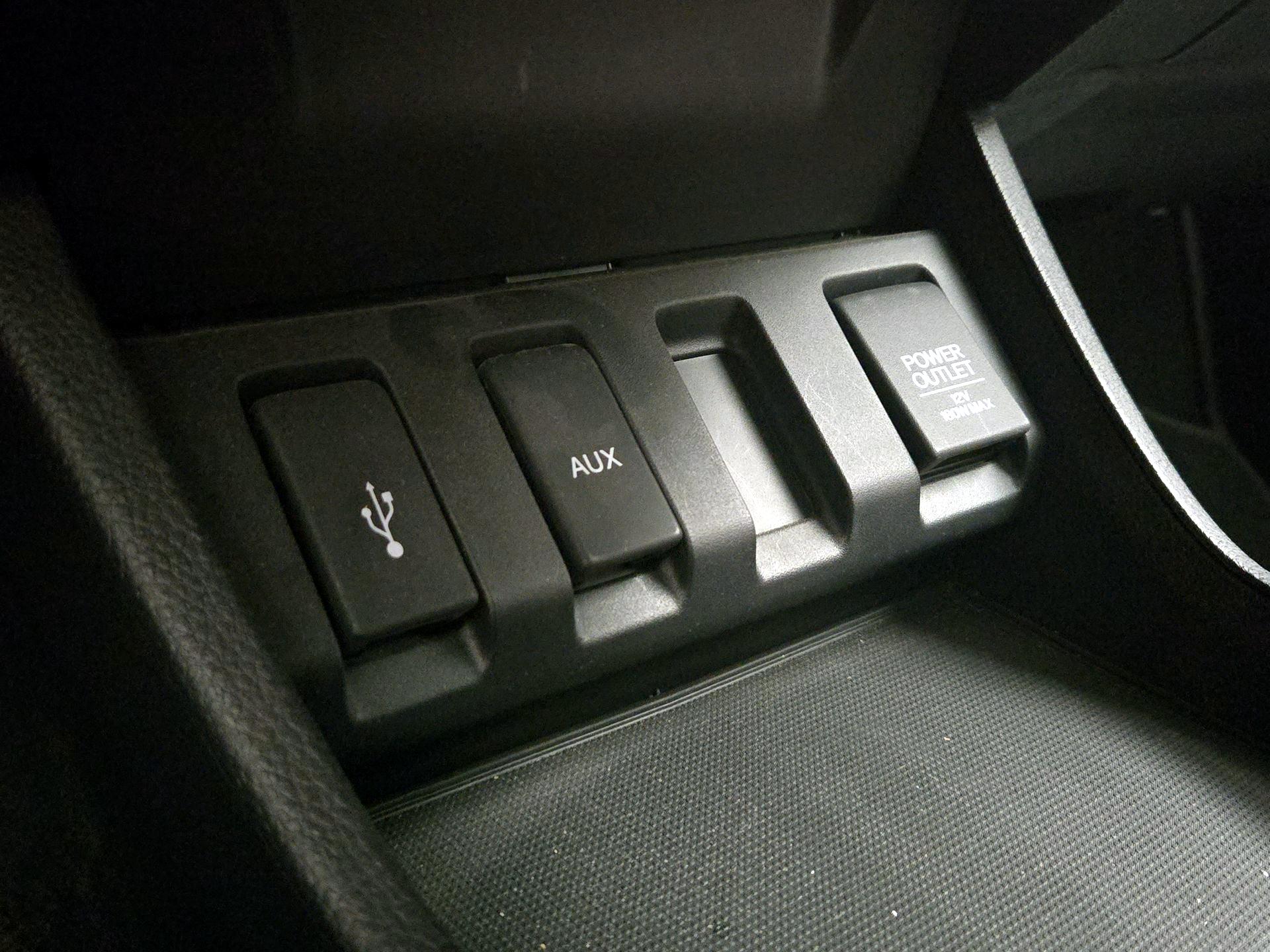 Thumbnail: 2016 Honda HR-V - 18