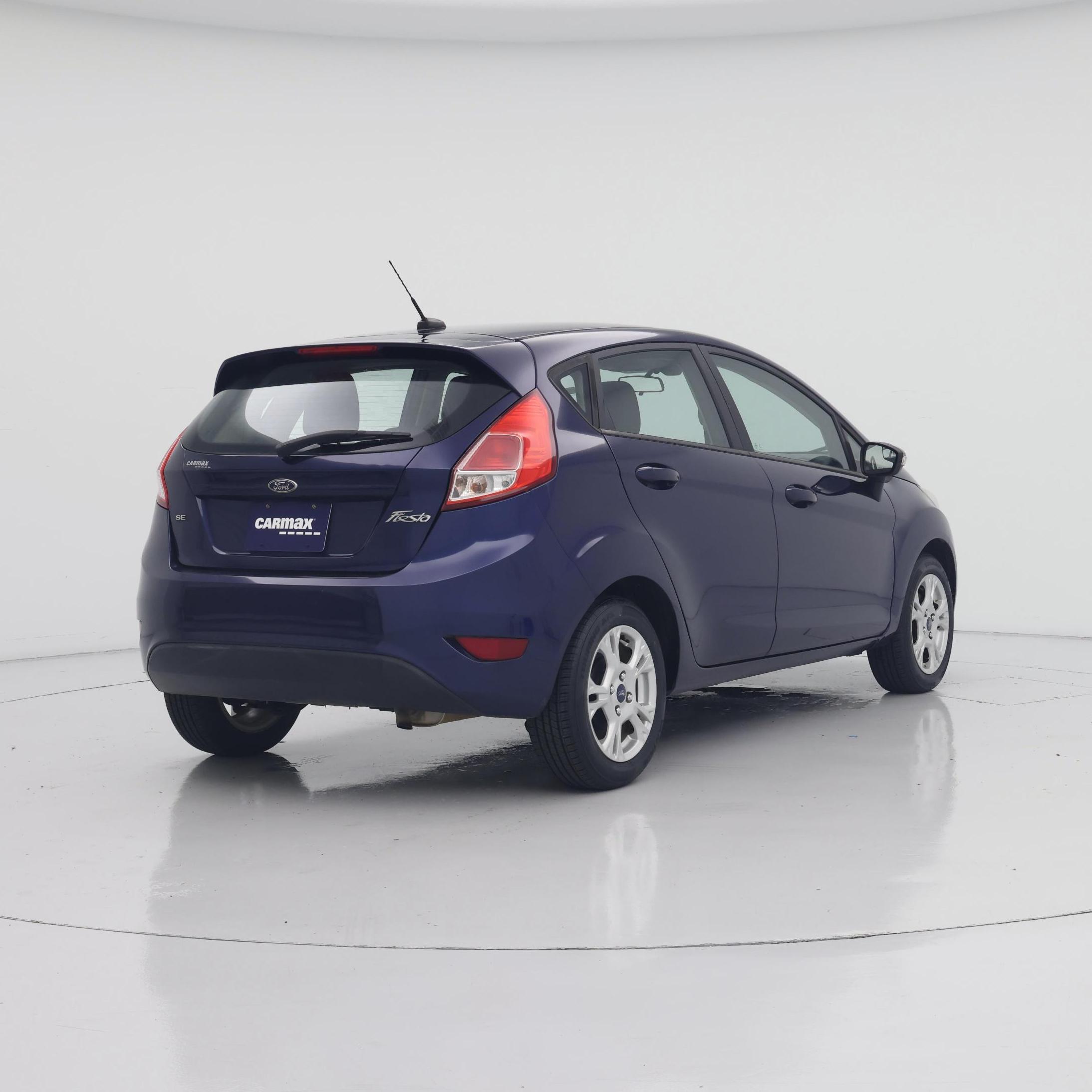 Thumbnail: 2016 Ford Fiesta - 8