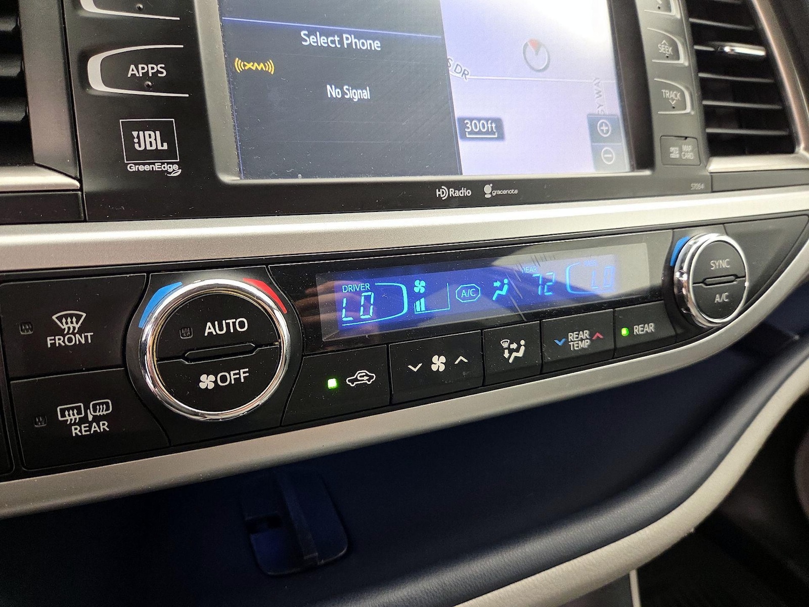 2014 Toyota Highlander Limited - Photo 18