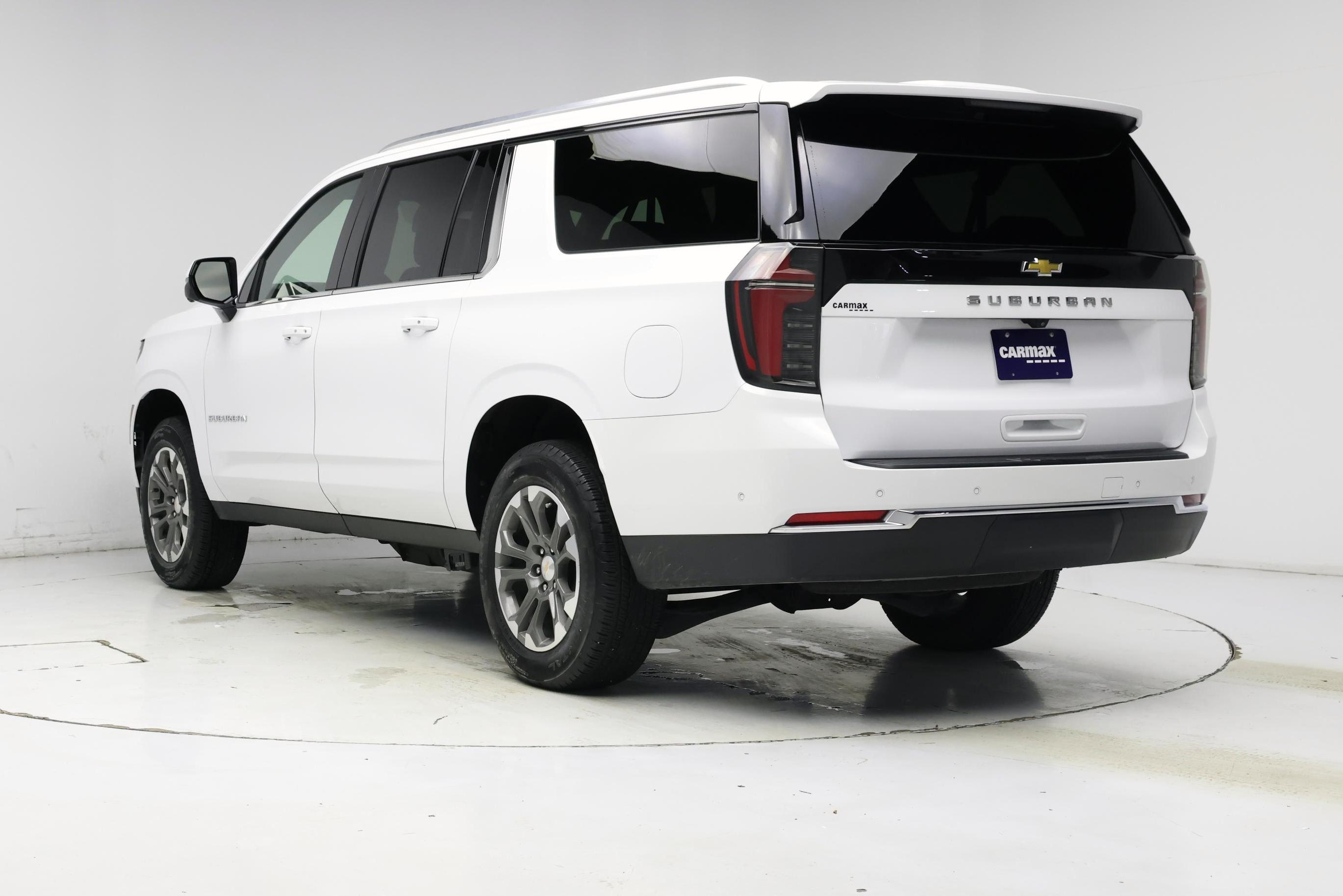 Thumbnail: 2025 Chevrolet Suburban - 2