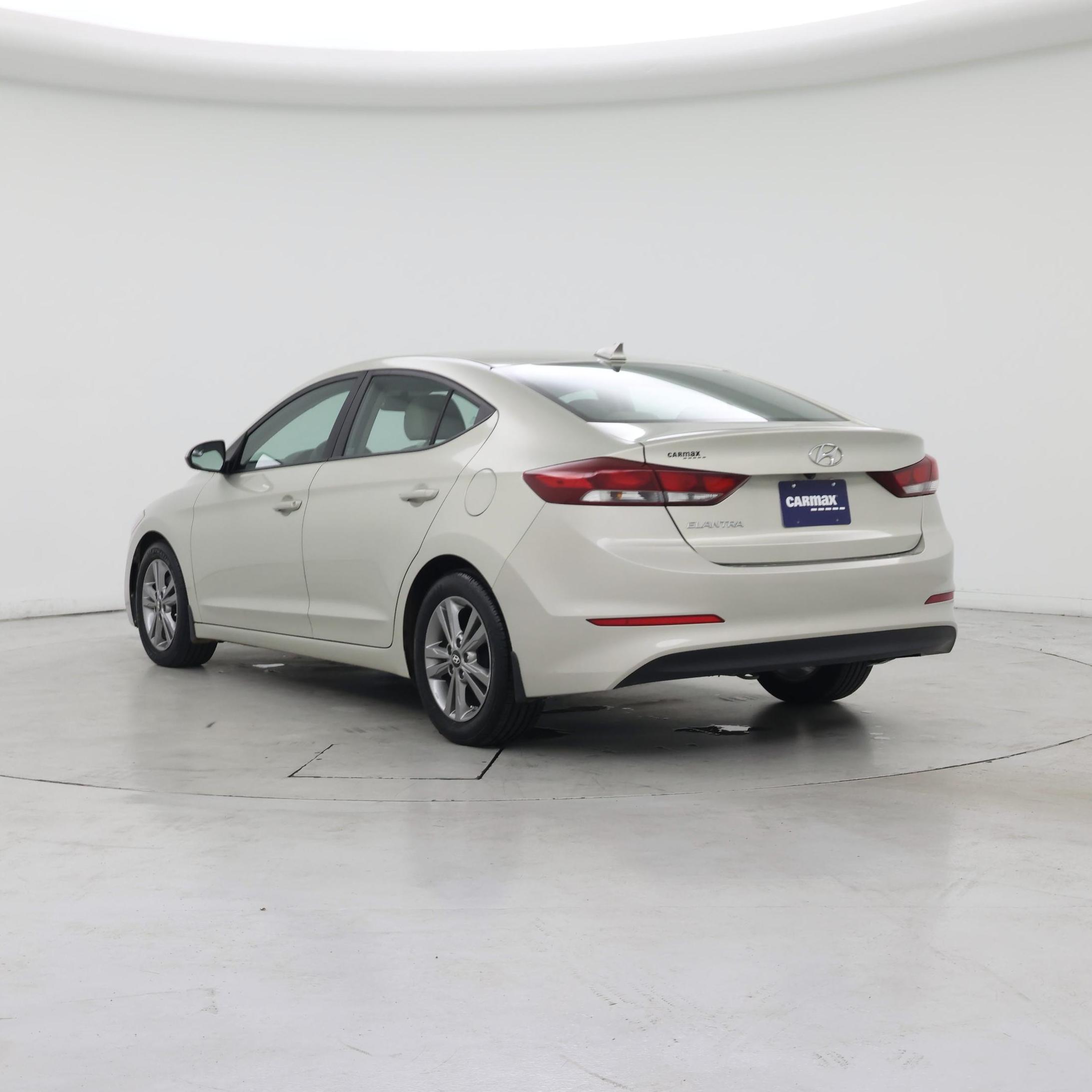 Thumbnail: 2017 Hyundai Elantra - 2