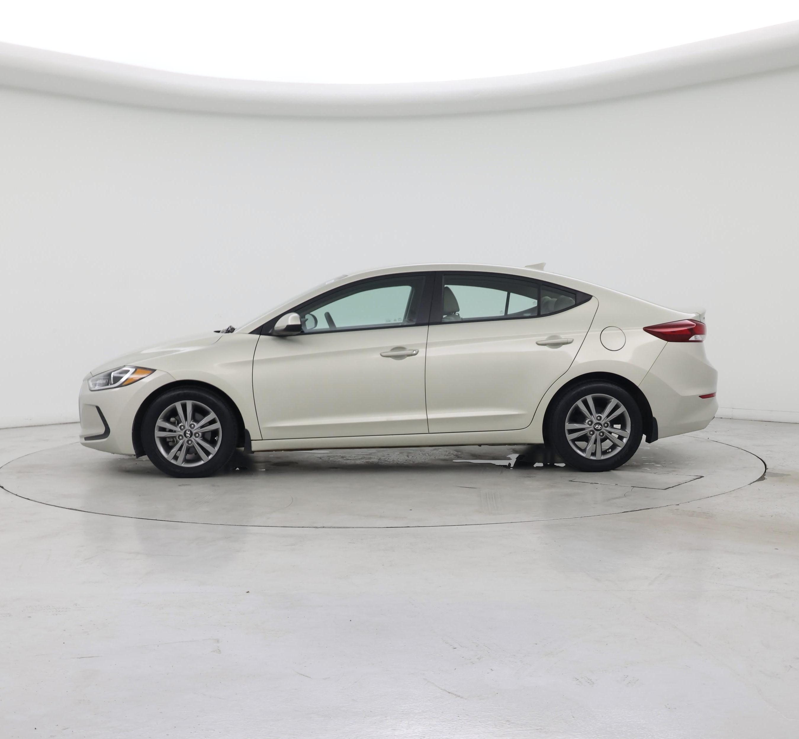 Thumbnail: 2017 Hyundai Elantra - 3